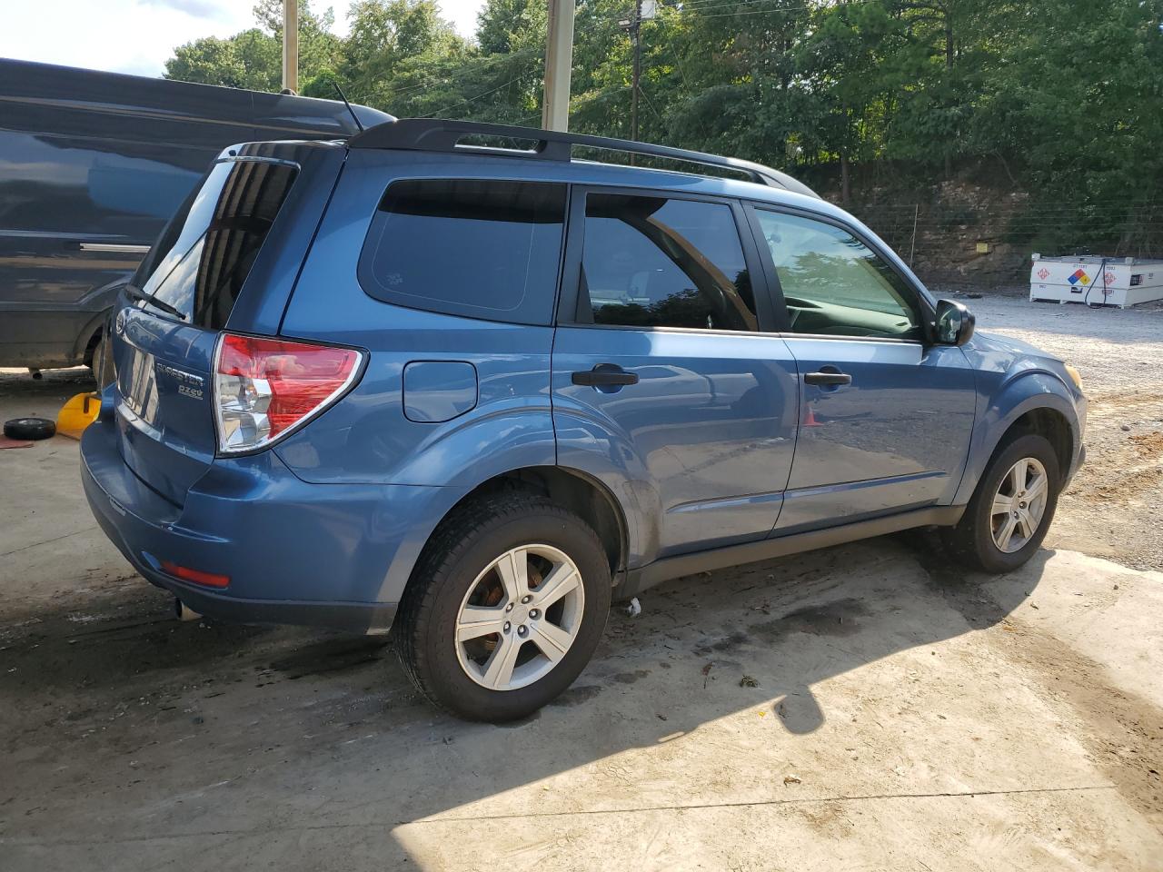 2010 Subaru Forester Xs Blue vin: JF2SH6BCXAH771839 Damage: Right Qtr Panel, Heavy Scratch, 1 To 2 Inches