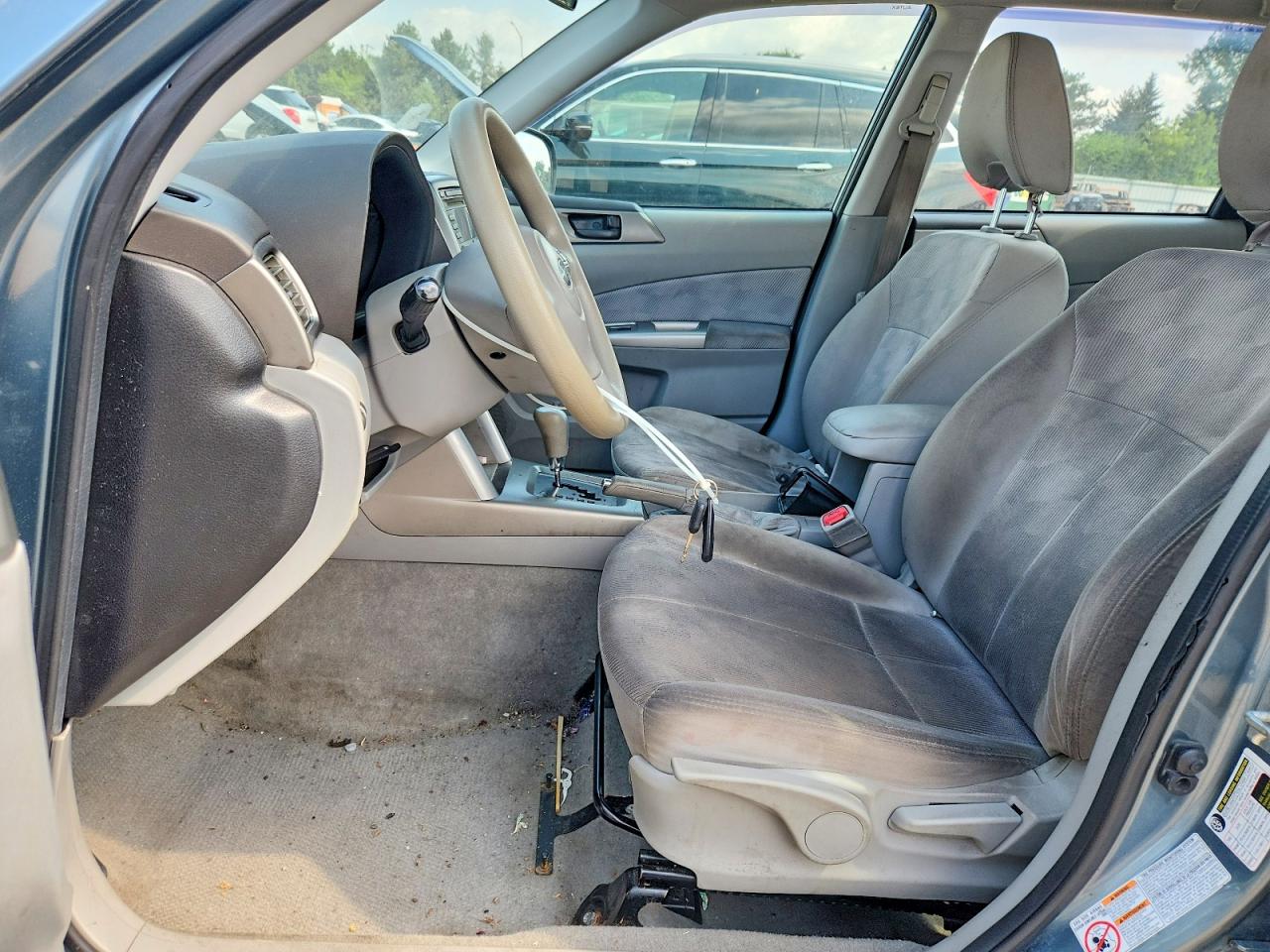 2010 Subaru Forester Xs Серебряный vin: JF2SH6BCXAH780640