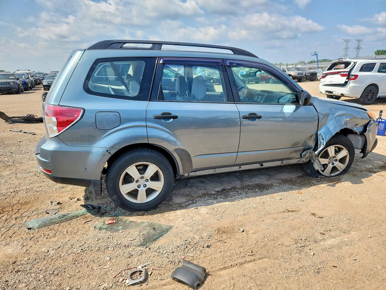 2010 Subaru Forester Xs Серебряный vin: JF2SH6BCXAH780640