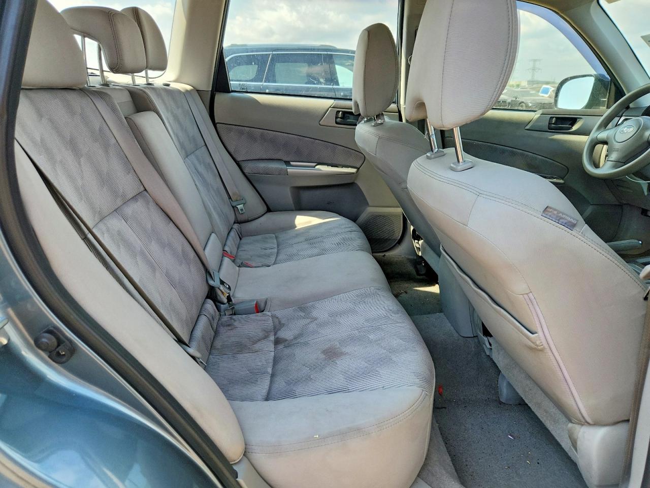 2010 Subaru Forester Xs Серебряный vin: JF2SH6BCXAH780640