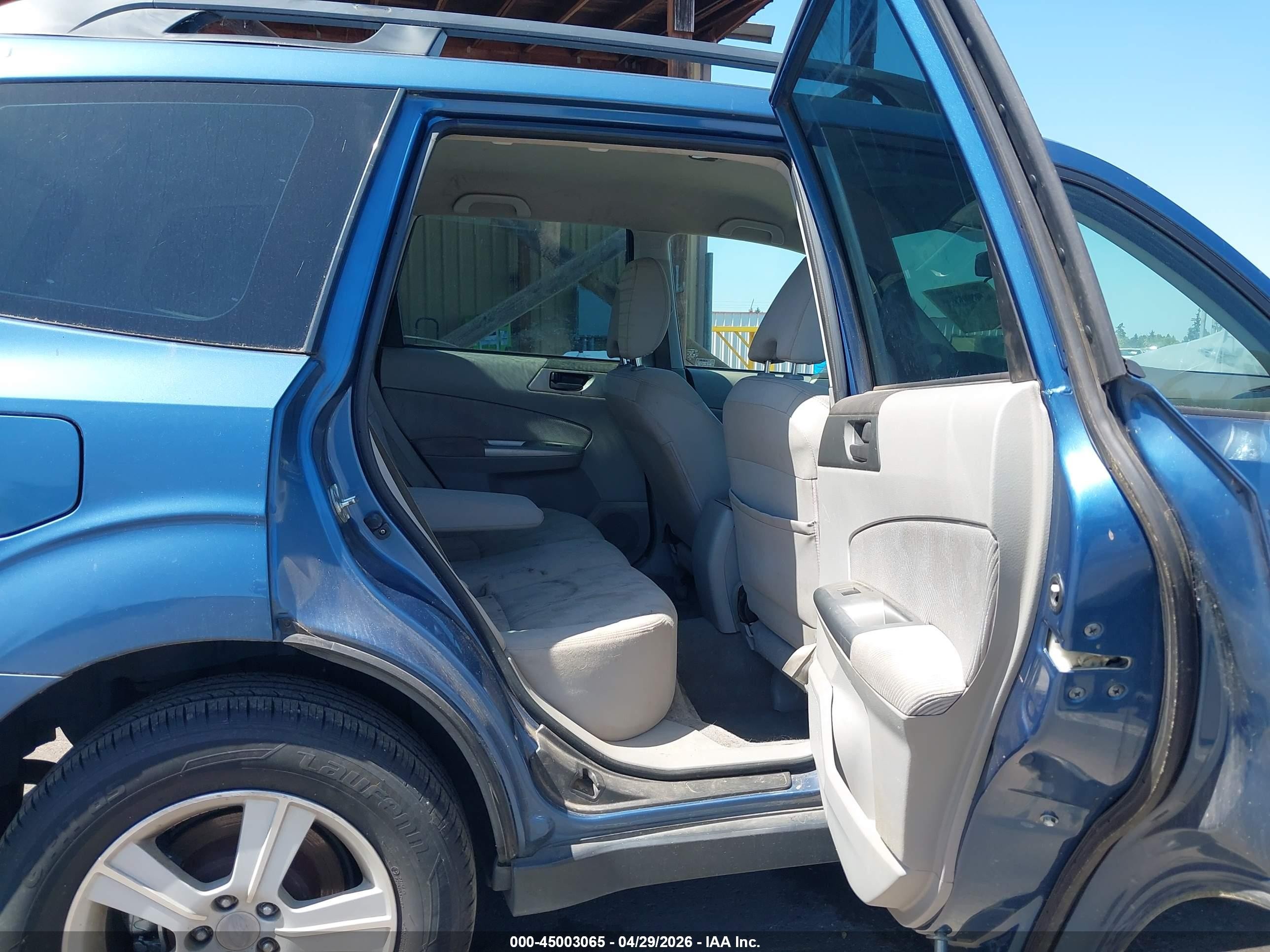 2010 Subaru Forester 2.5x Light Blue vin: JF2SH6BCXAH907905