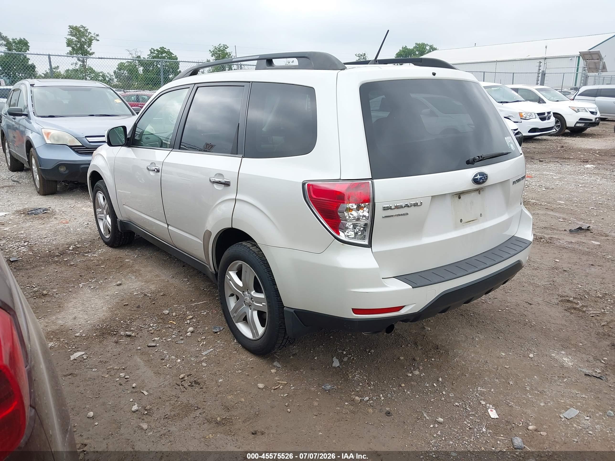 2010 Subaru Forester 2.5x Premium Белый vin: JF2SH6CC0AH714449