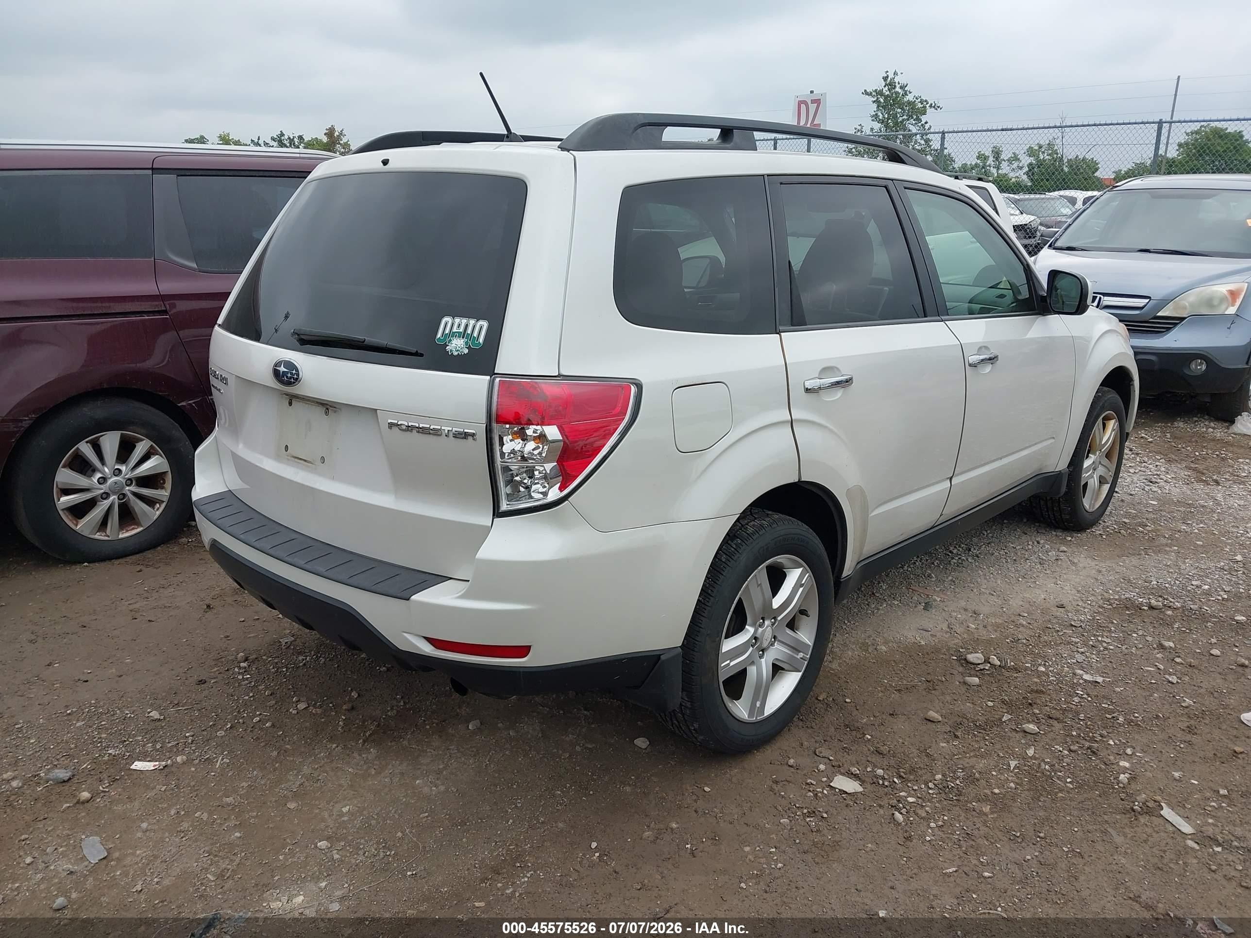2010 Subaru Forester 2.5x Premium Белый vin: JF2SH6CC0AH714449