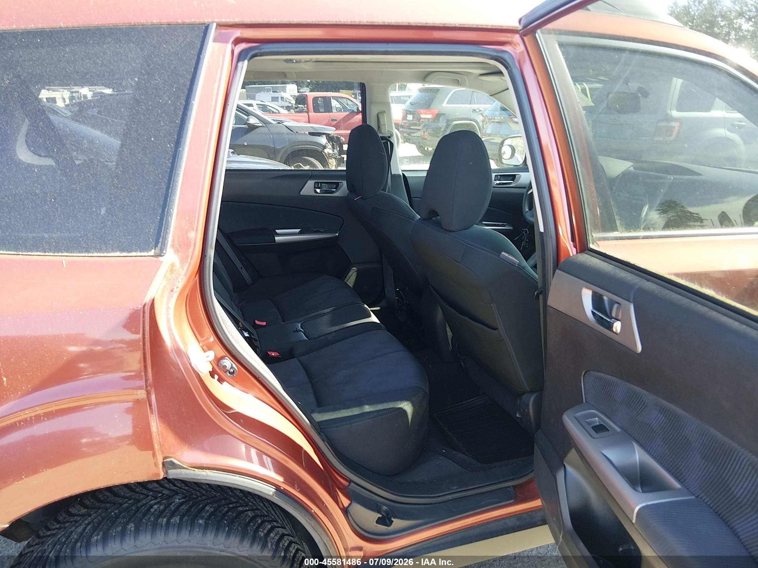 2010 Subaru Forester 2.5x Premium Orange vin: JF2SH6CC0AH714662