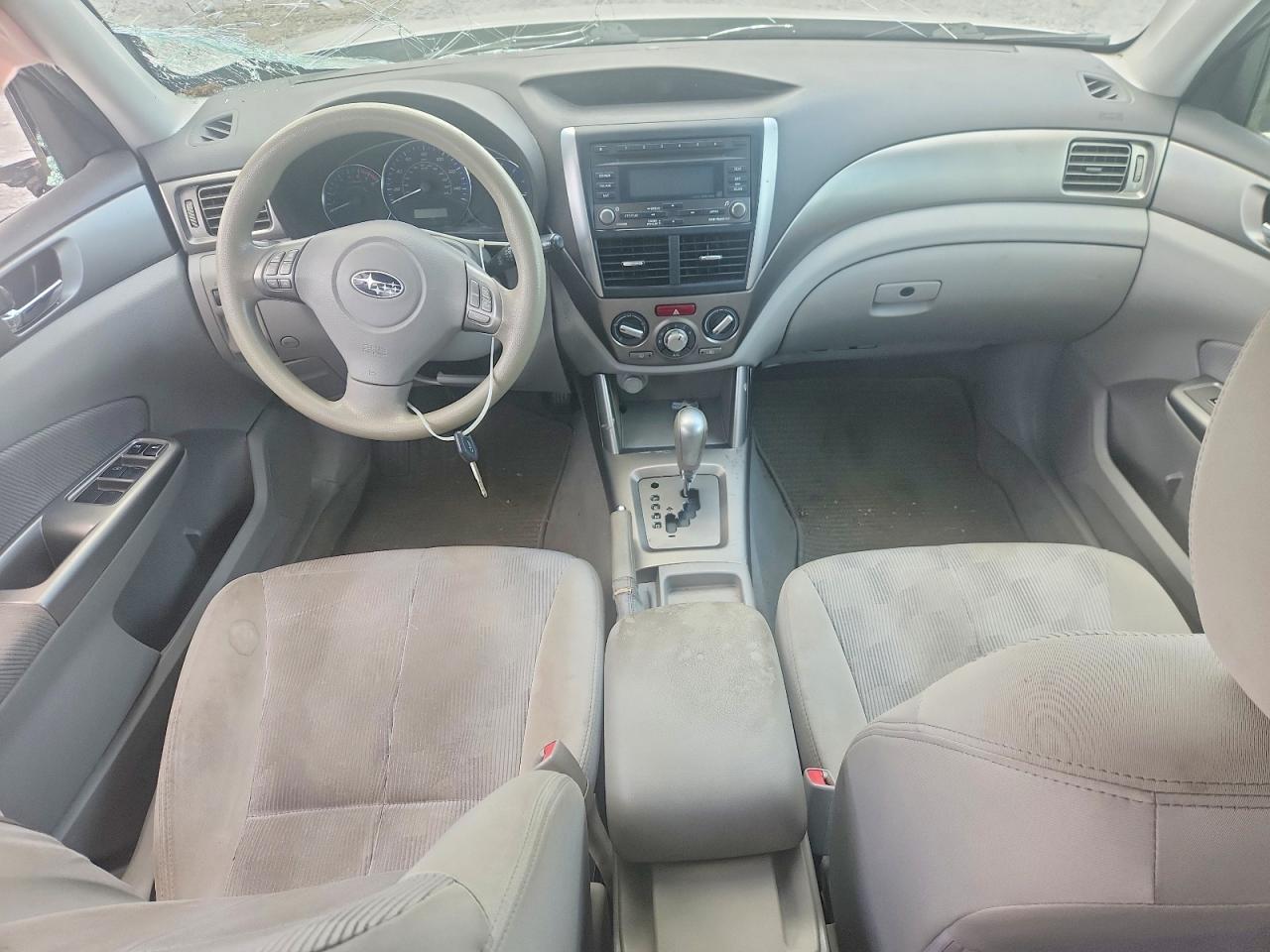 2010 Subaru Forester 2.5x Premium Silver vin: JF2SH6CC0AH716847