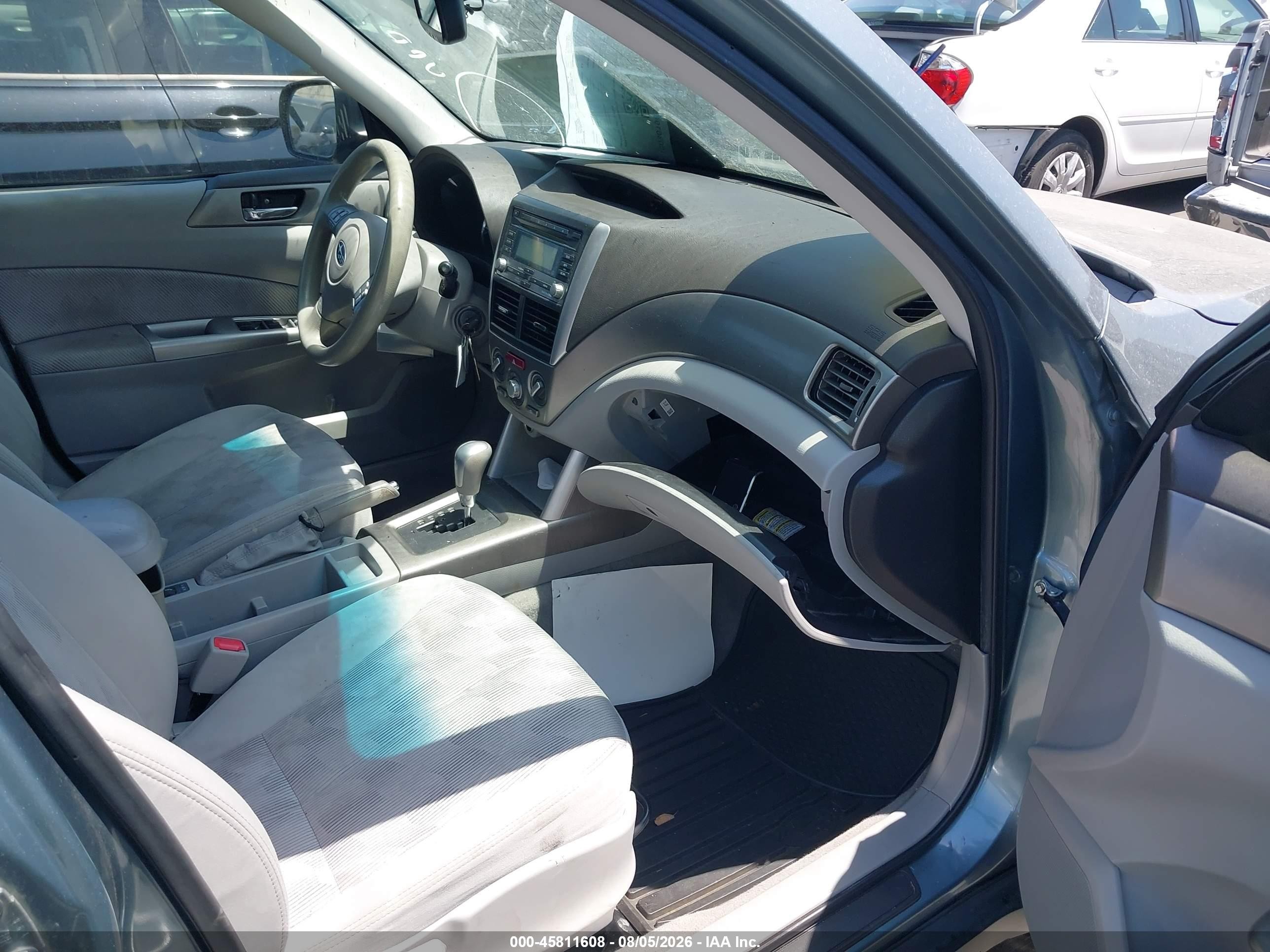 2010 Subaru Forester 2.5x Premium Серый vin: JF2SH6CC0AH722681