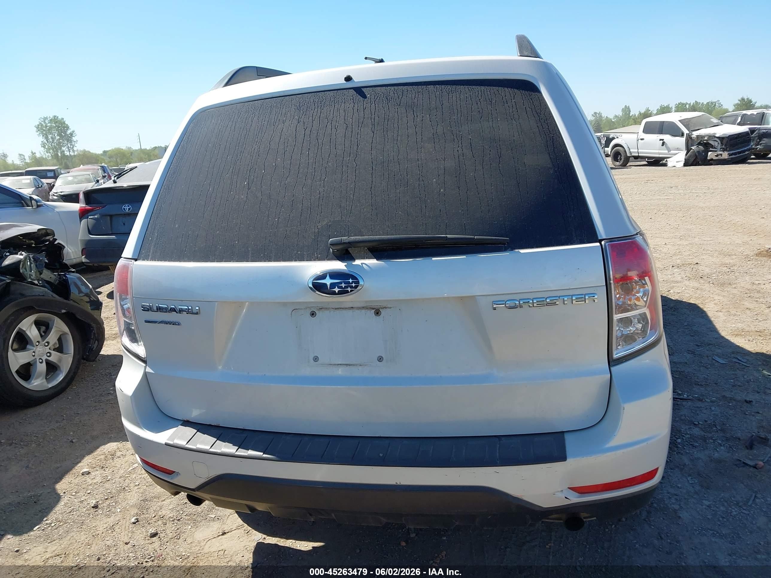 2010 Subaru Forester 2.5x Premium White vin: JF2SH6CC0AH726651