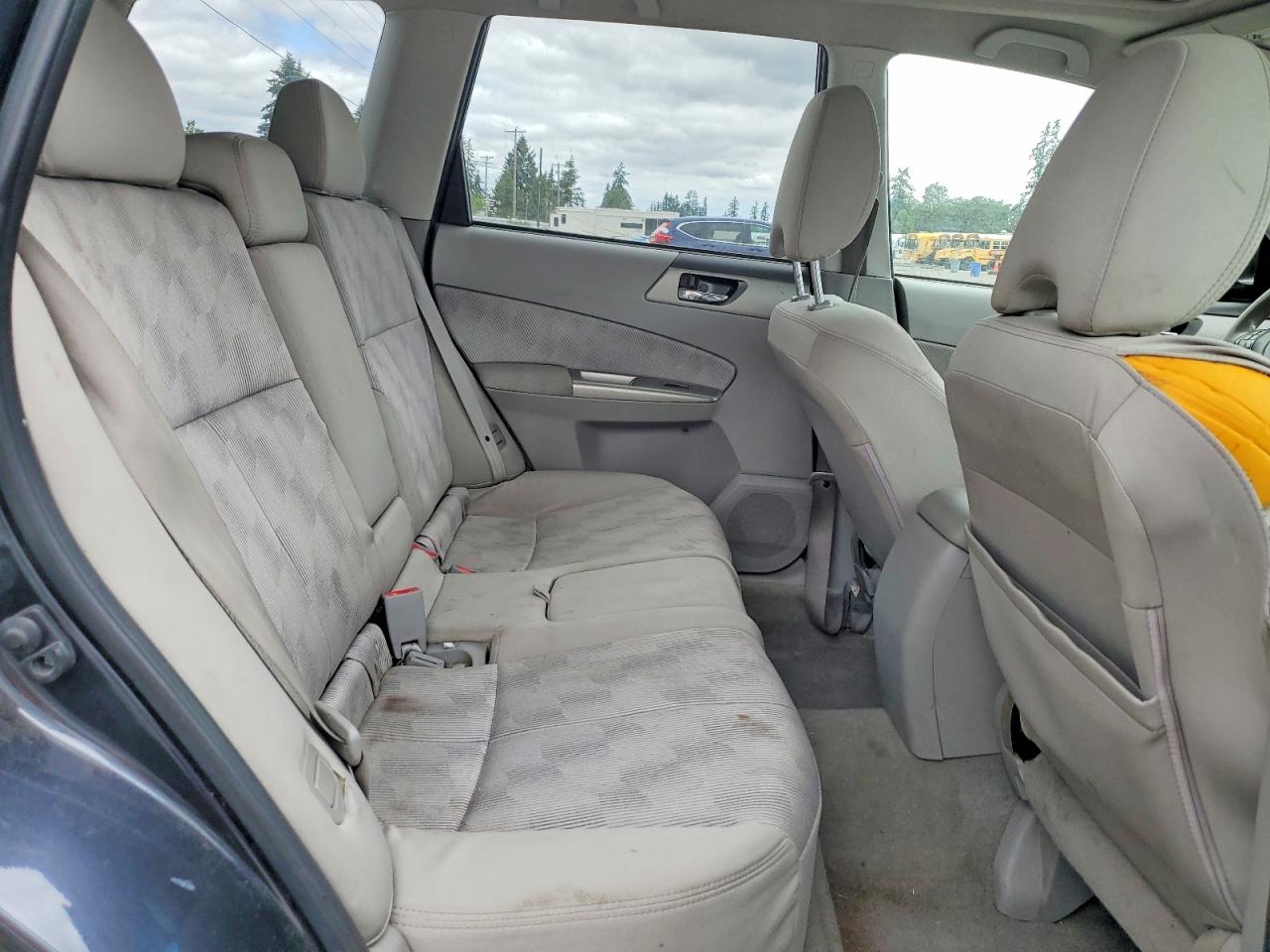 2010 Subaru Forester 2.5x Premium Gray vin: JF2SH6CC0AH765451