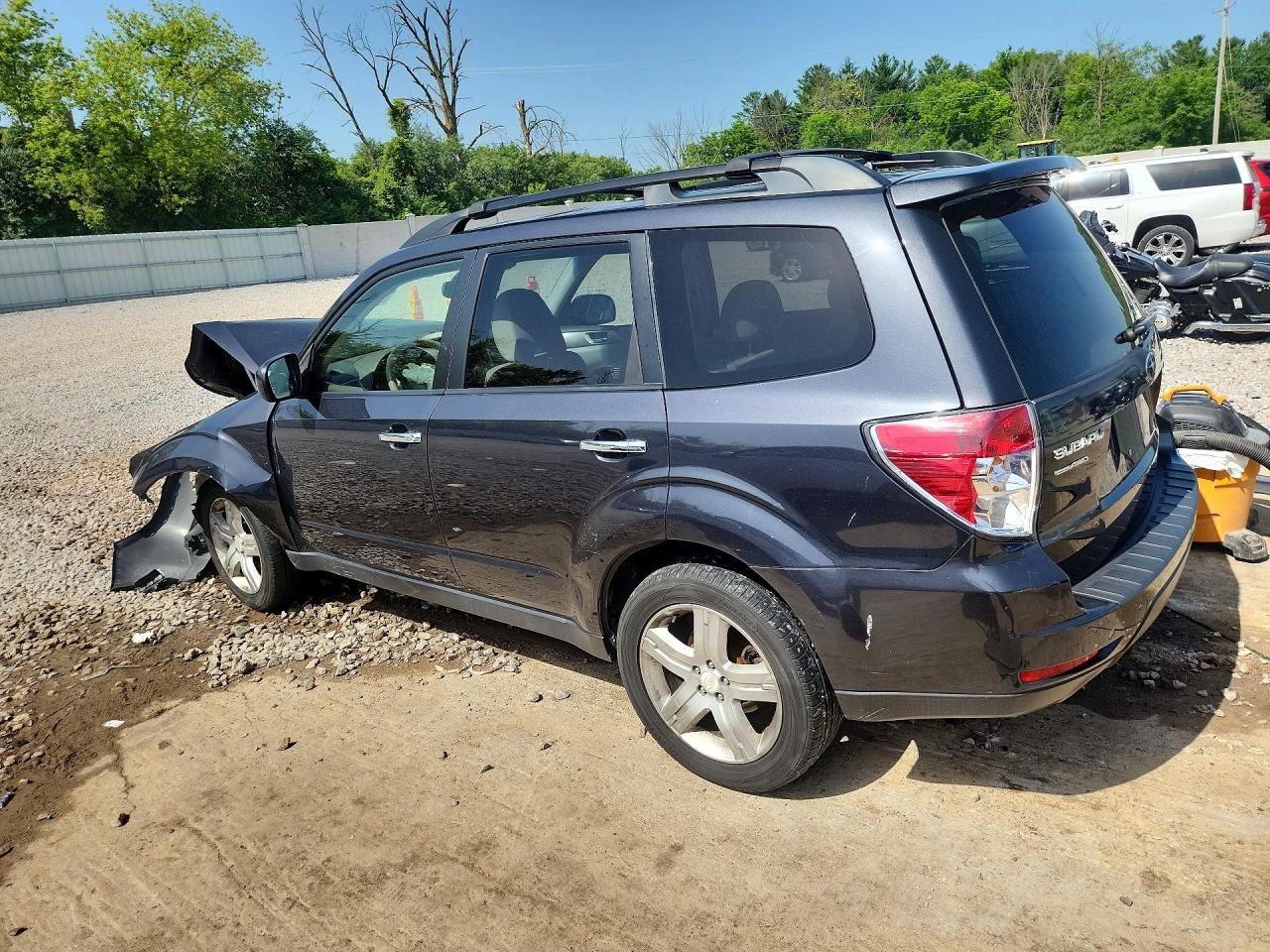 2010 Subaru Forester 2.5x Premium Gray vin: JF2SH6CC0AH786736