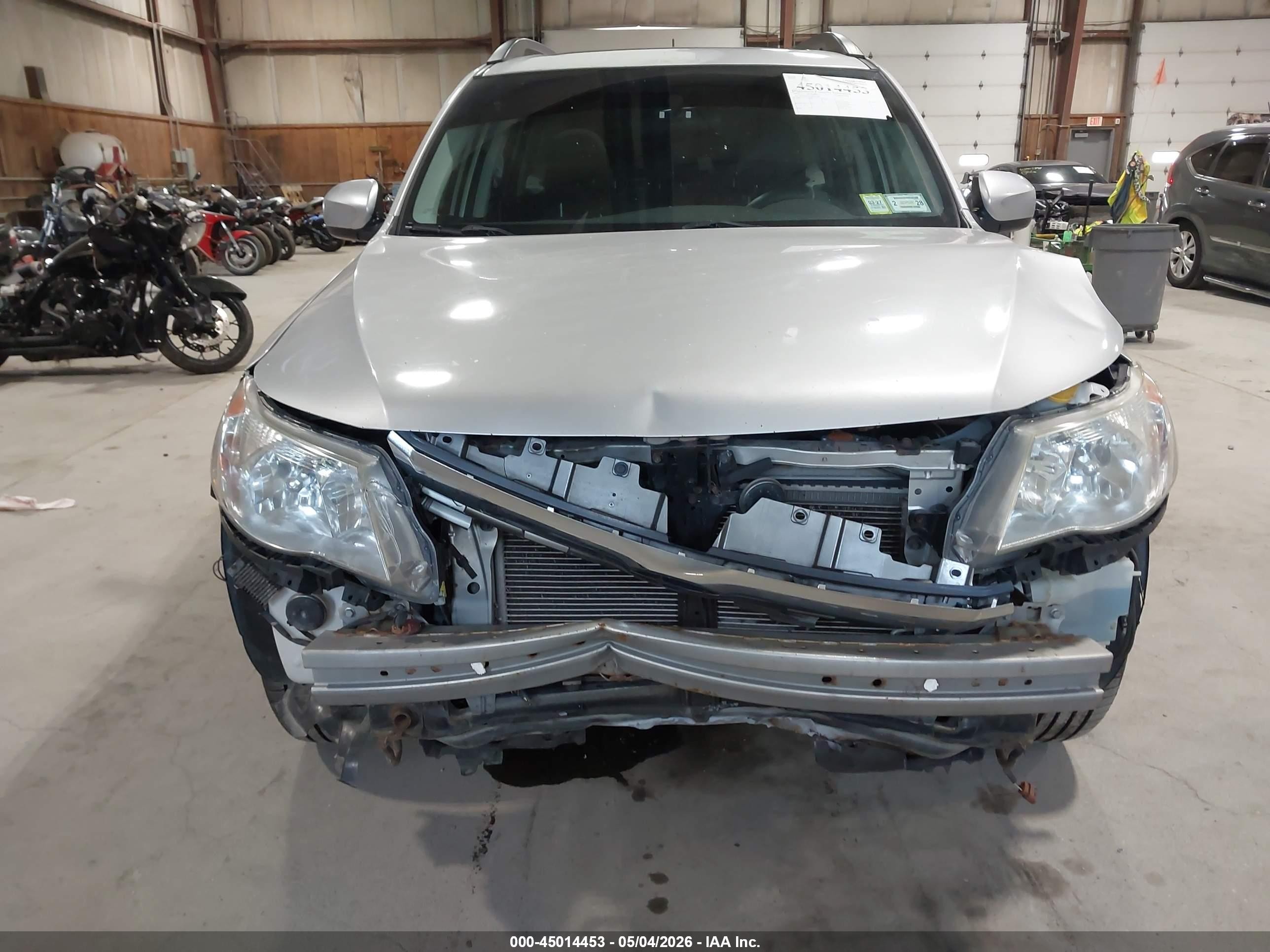 2010 Subaru Forester 2.5x Premium Серый vin: JF2SH6CC0AH795968