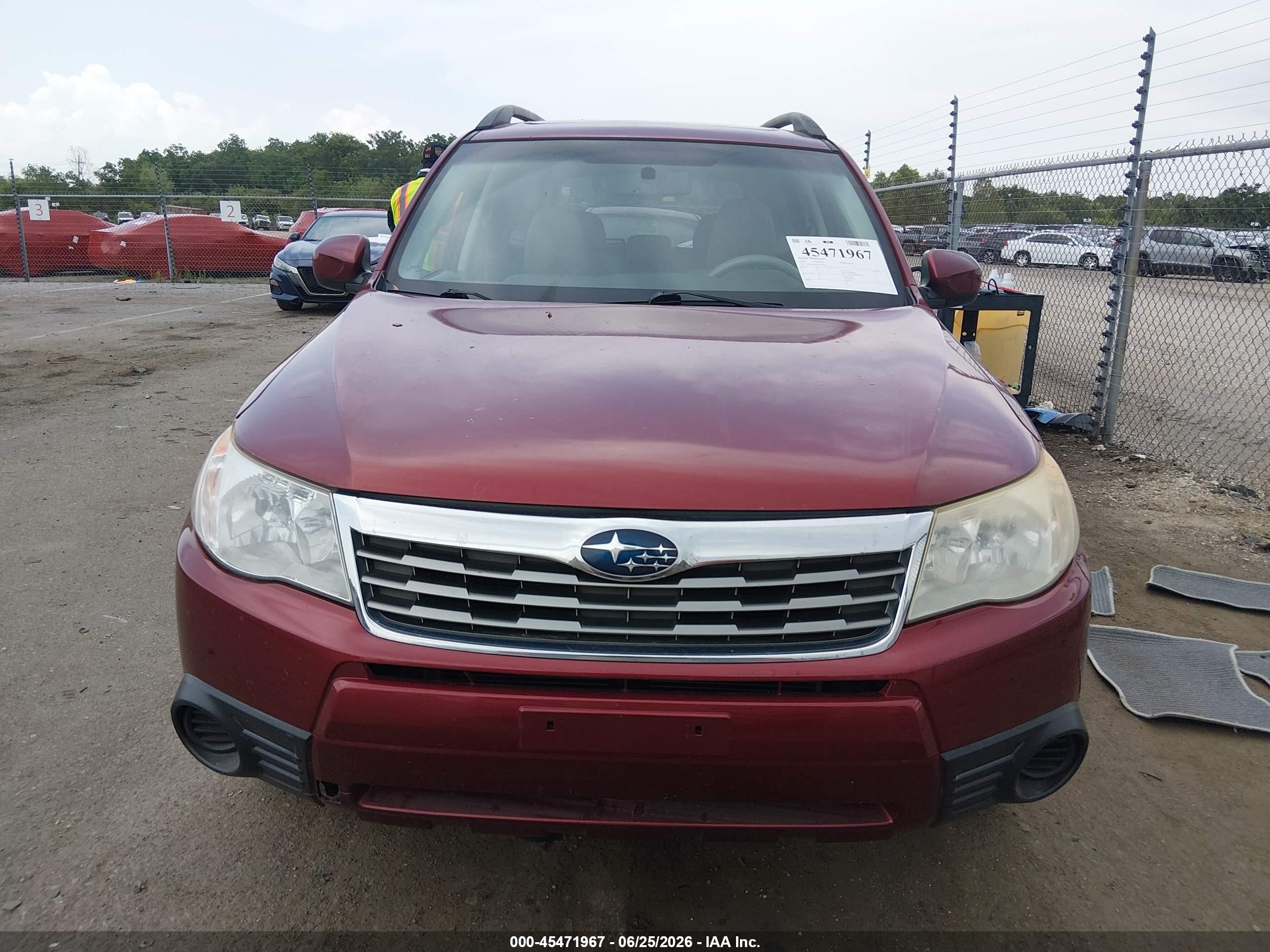 2010 Subaru Forester 2.5x Premium Red vin: JF2SH6CC0AH914666