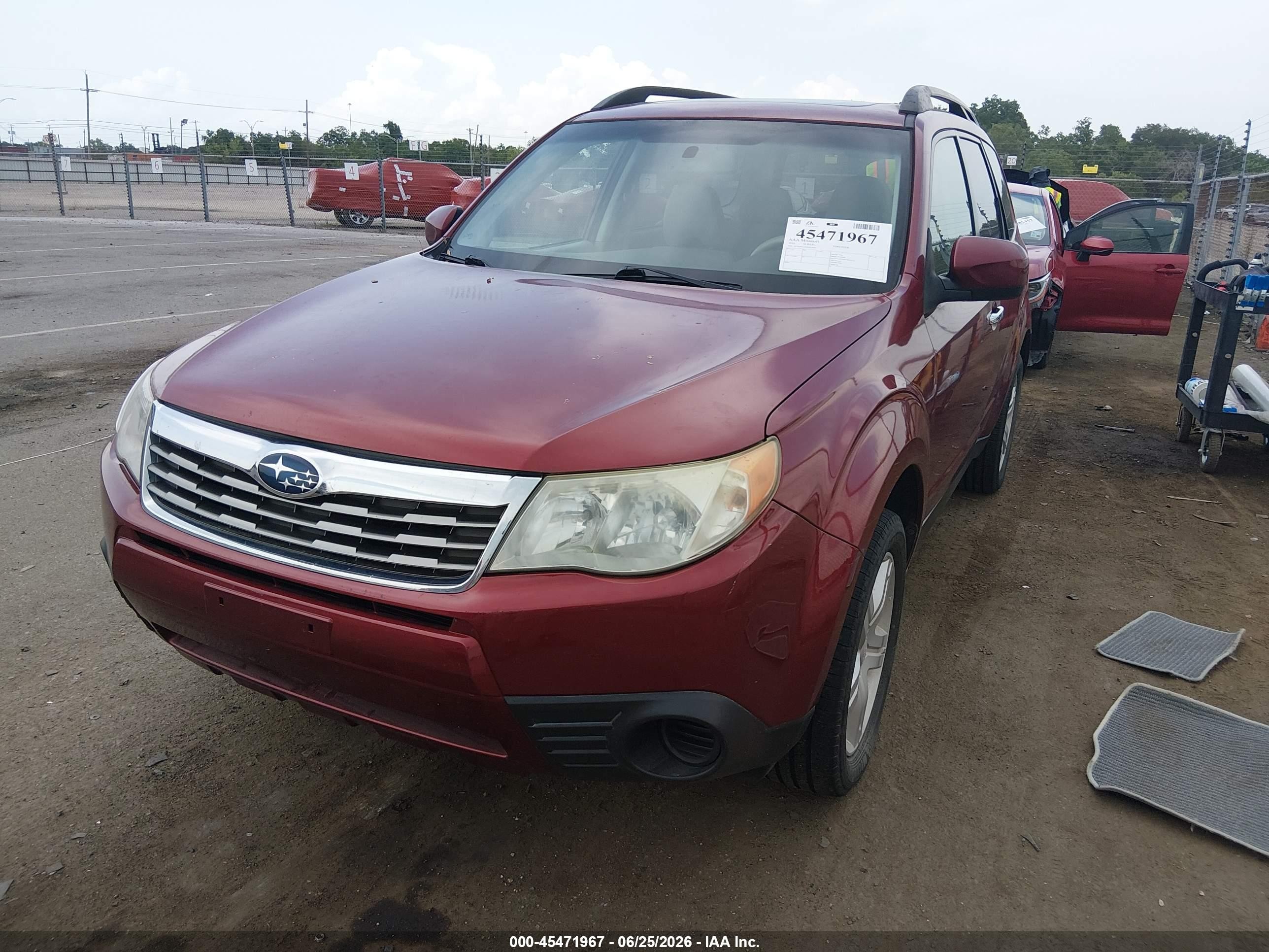 2010 Subaru Forester 2.5x Premium Red vin: JF2SH6CC0AH914666