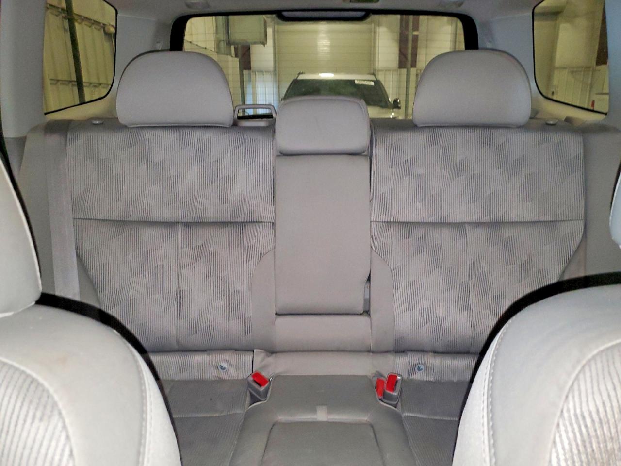2010 Subaru Forester 2.5x Premium White vin: JF2SH6CC0AH915011