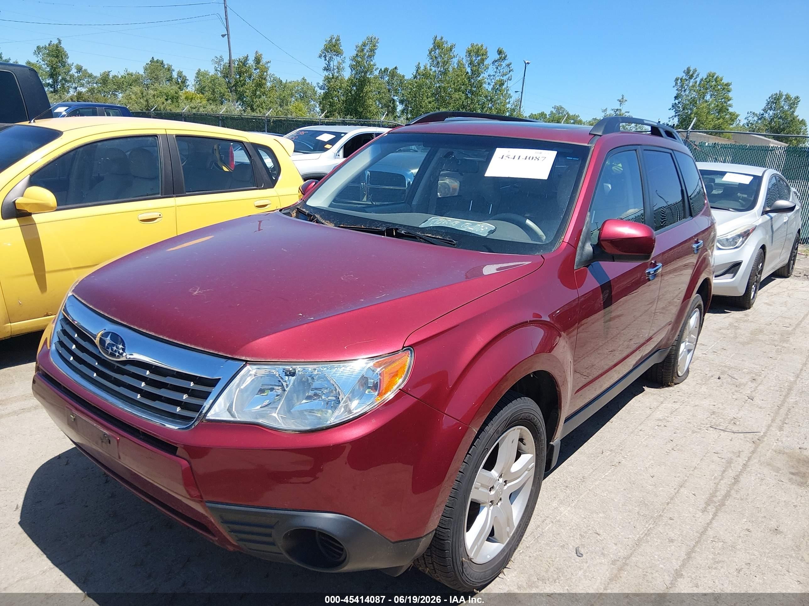 2010 Subaru Forester 2.5x Premium Red vin: JF2SH6CC0AH915901