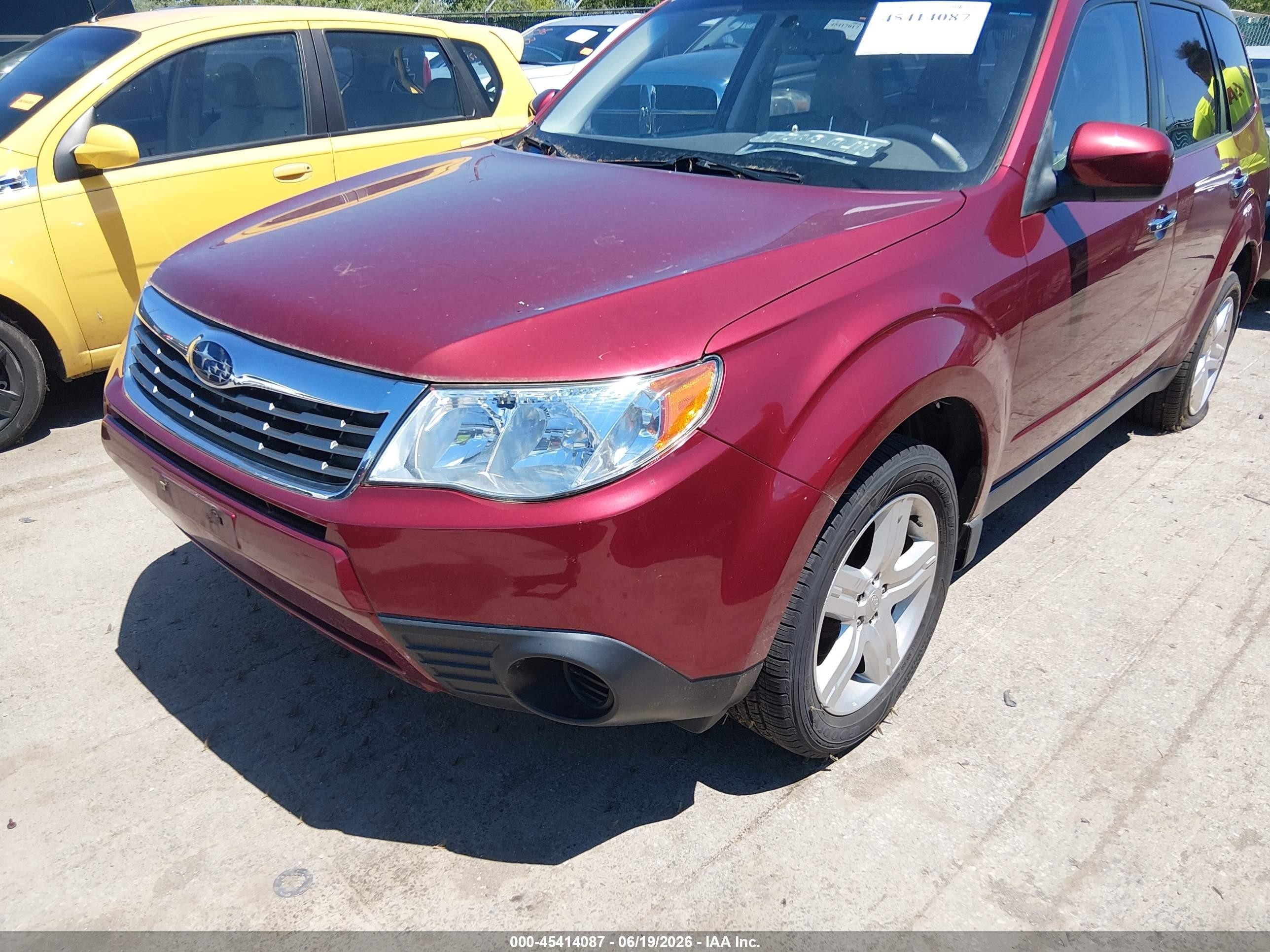 2010 Subaru Forester 2.5x Premium Red vin: JF2SH6CC0AH915901