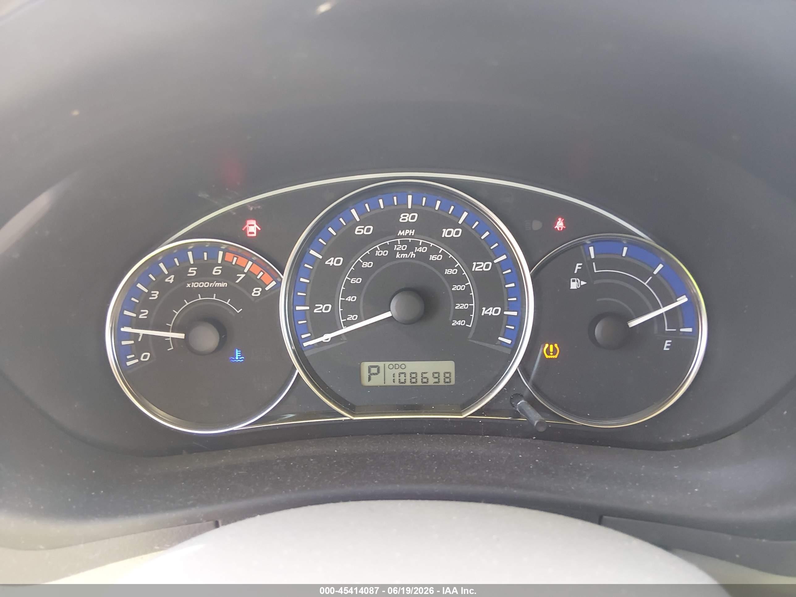 2010 Subaru Forester 2.5x Premium Red vin: JF2SH6CC0AH915901