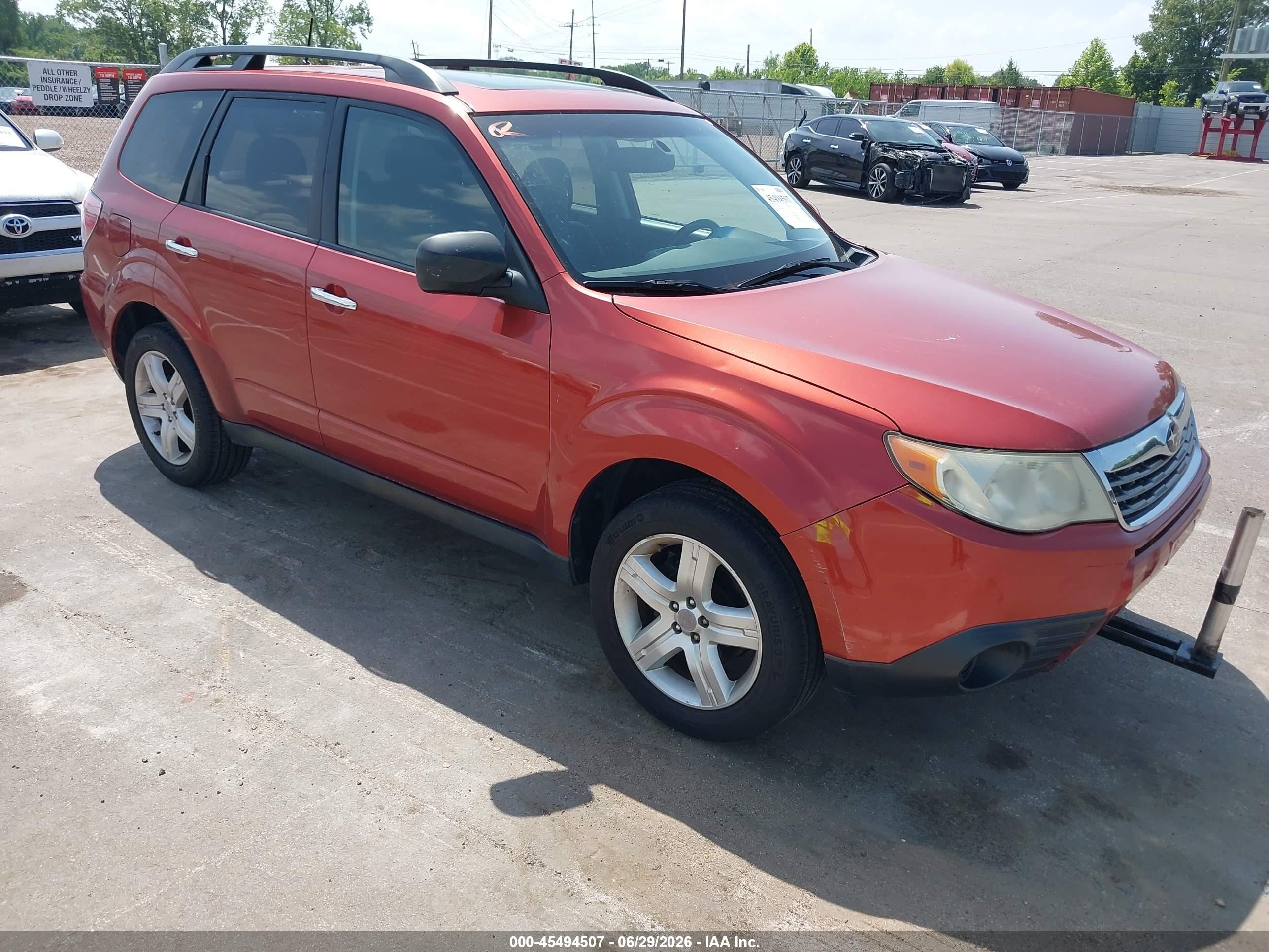 2010 Subaru Forester 2.5x Premium Orange vin: JF2SH6CC1AH701483