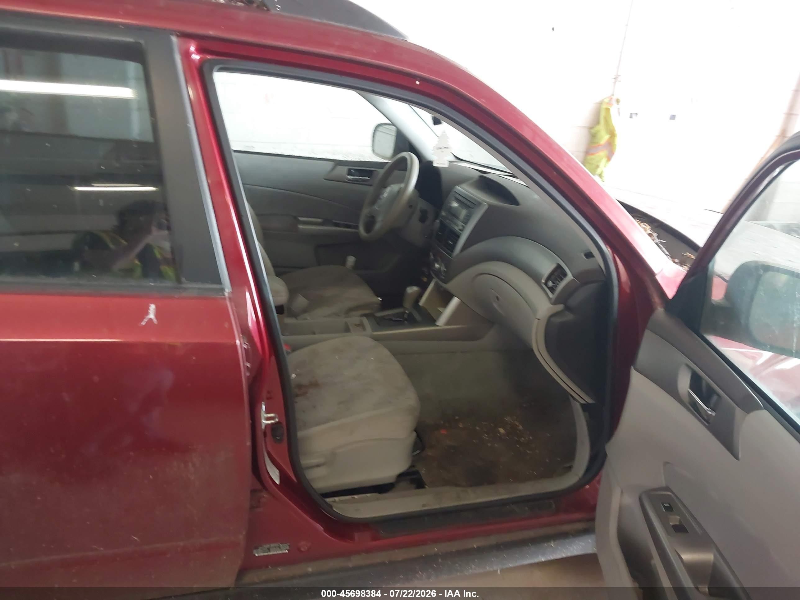 2010 Subaru Forester 2.5x Premium Red vin: JF2SH6CC1AH719725
