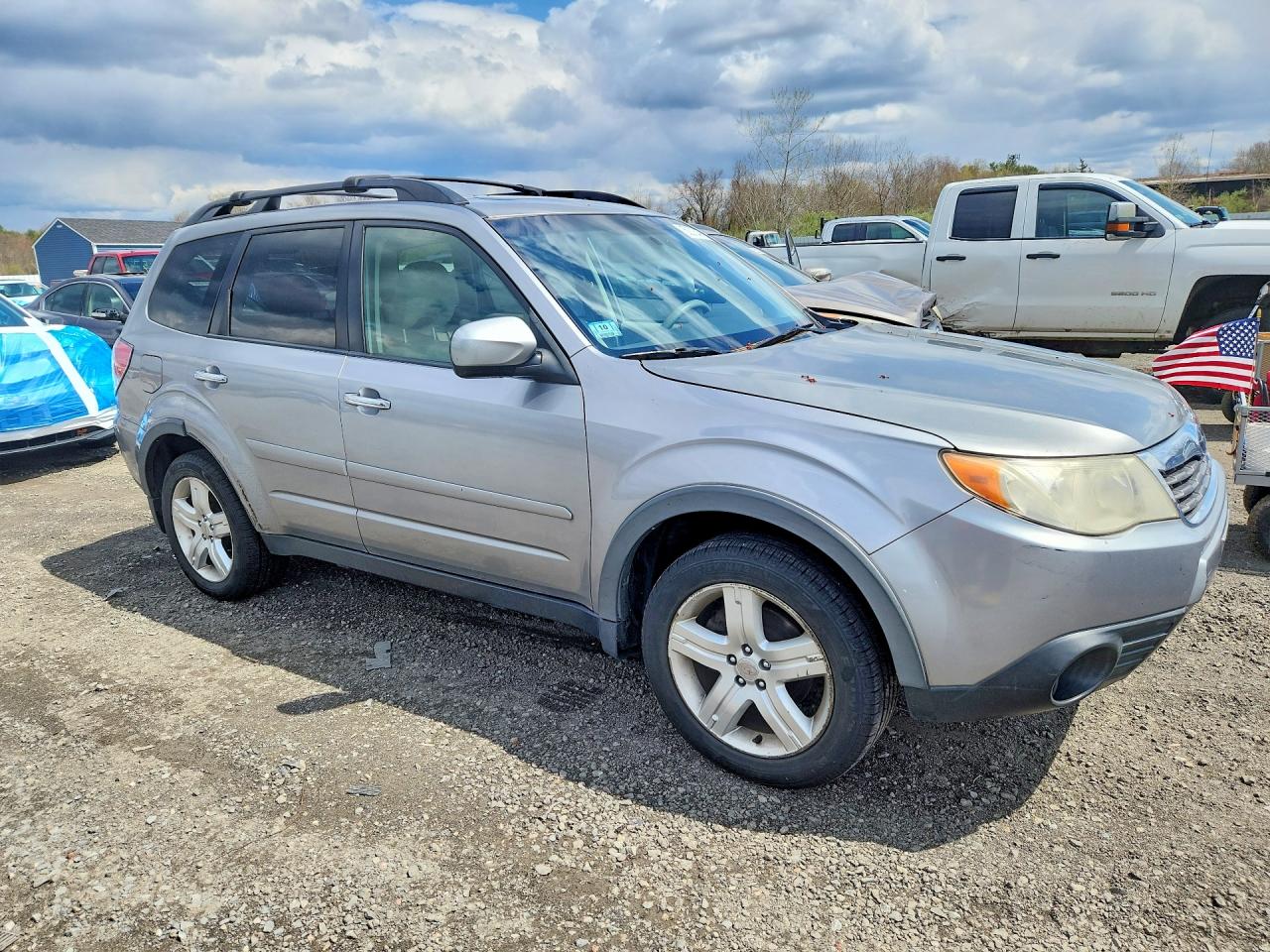 2010 Subaru Forester 2.5x Premium Silver vin: JF2SH6CC1AH732006