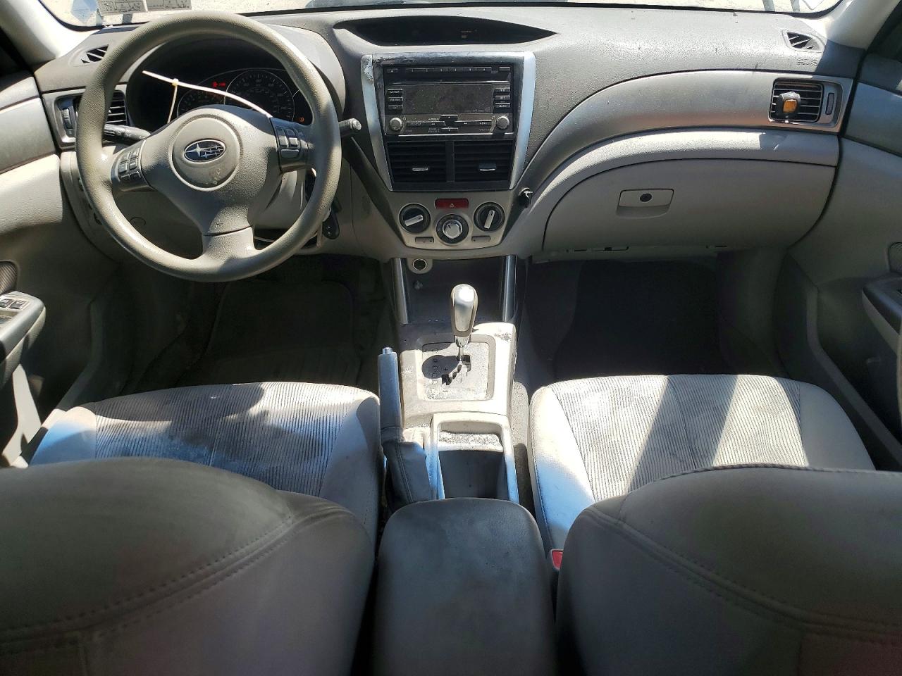 2010 Subaru Forester 2.5x Premium Silver vin: JF2SH6CC1AH780525
