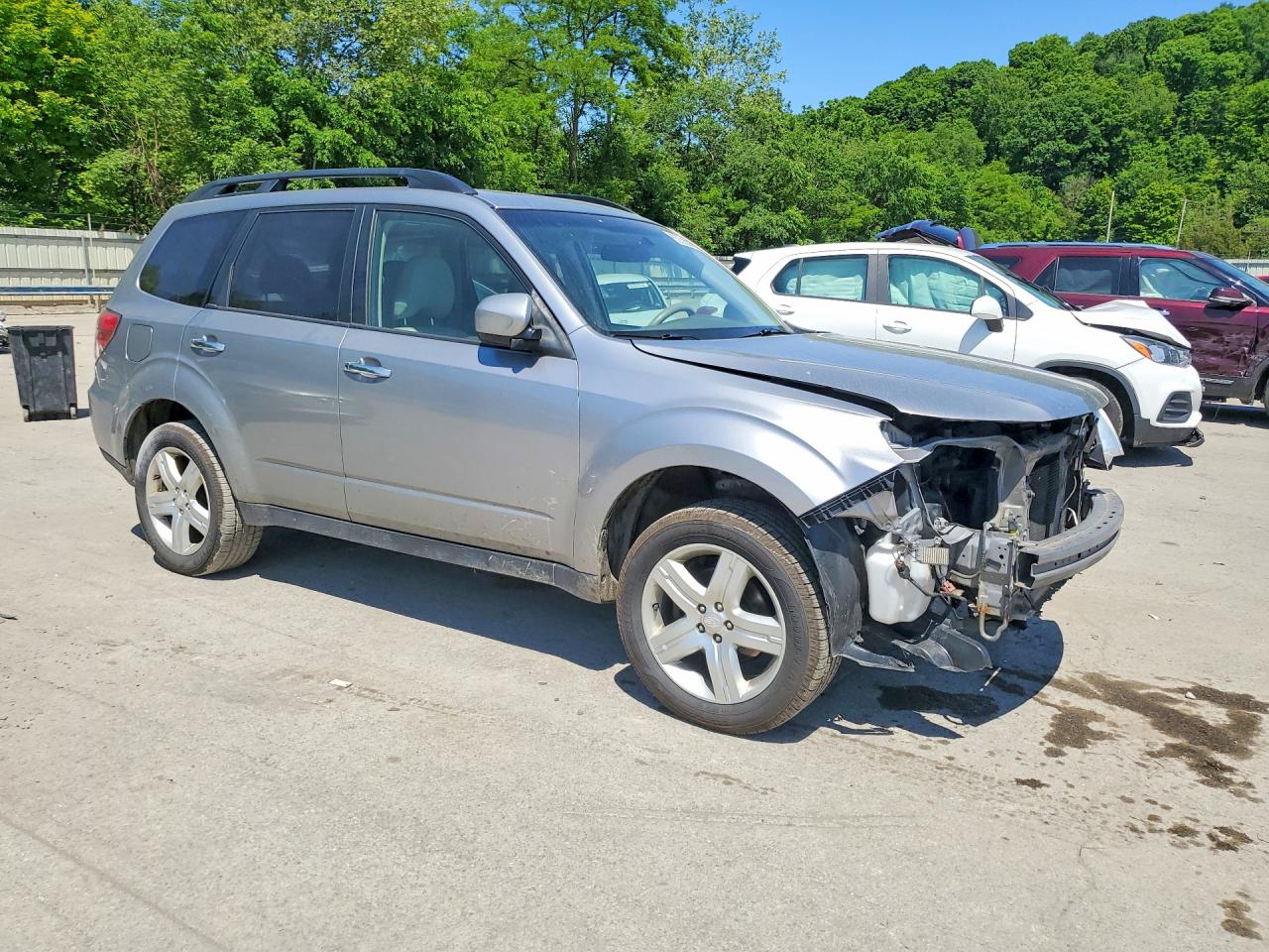2010 Subaru Forester 2.5x Premium Silver vin: JF2SH6CC1AH780525