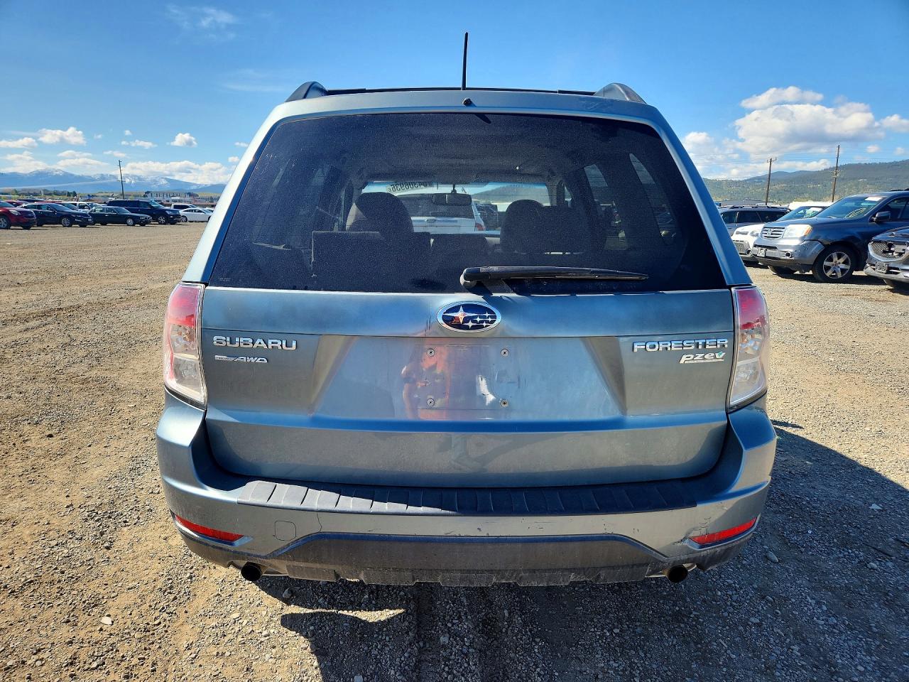 2010 Subaru Forester 2.5x Premium Blue vin: JF2SH6CC1AH787006