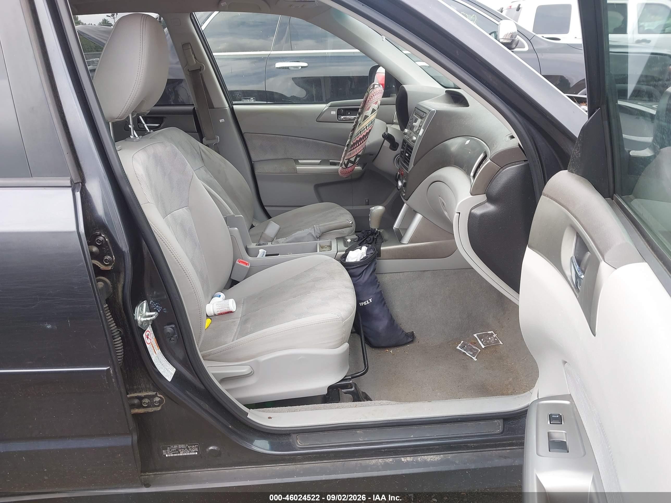 2010 Subaru Forester 2.5x Premium Gray vin: JF2SH6CC1AH790567