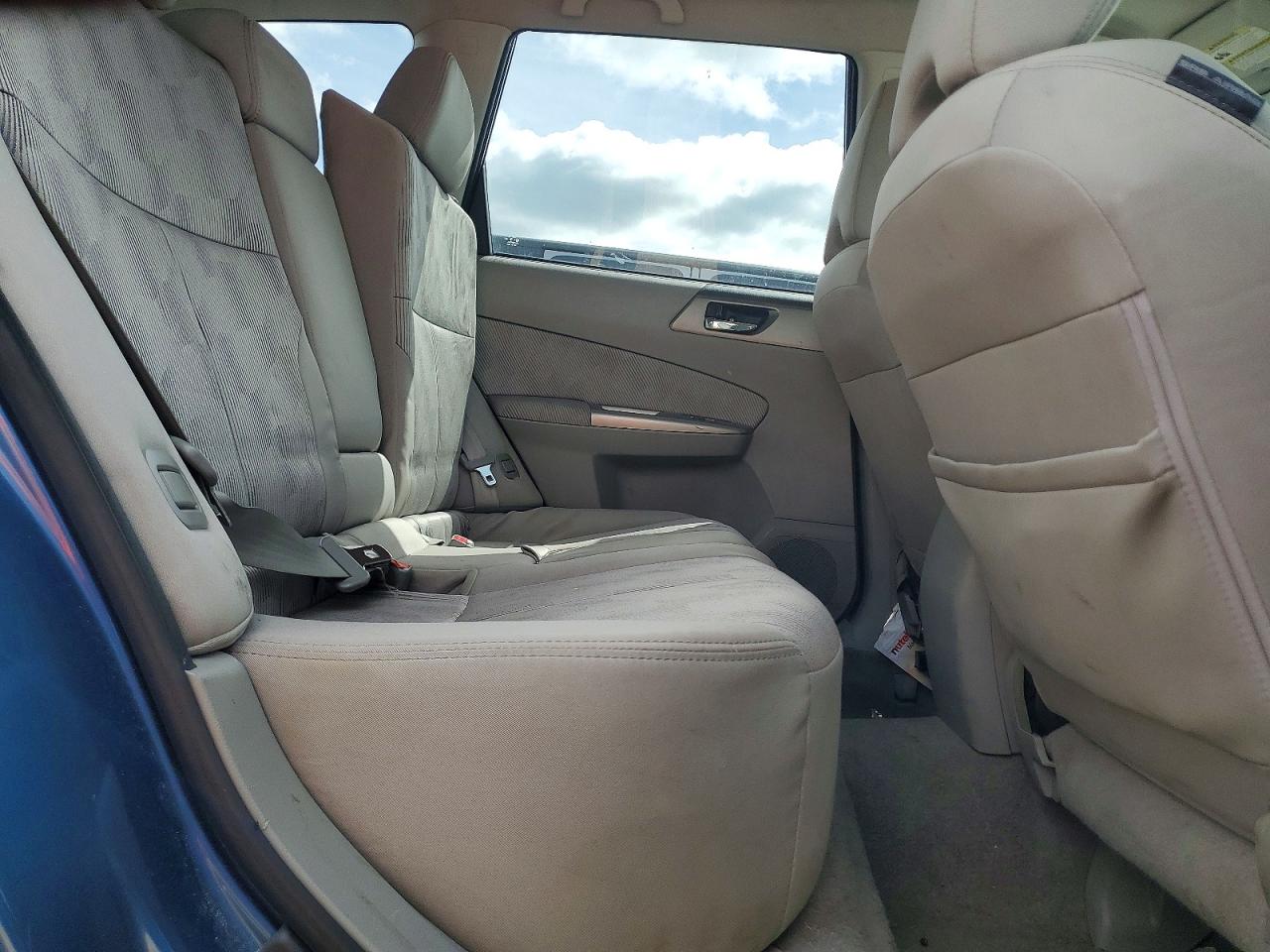 2010 Subaru Forester Blue vin: JF2SH6CC1AH799057
