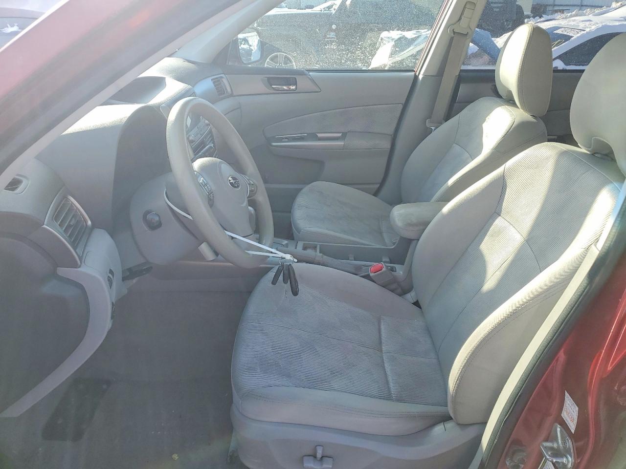 2010 Suba Forester 2 Maroon vin: JF2SH6CC1AH806721