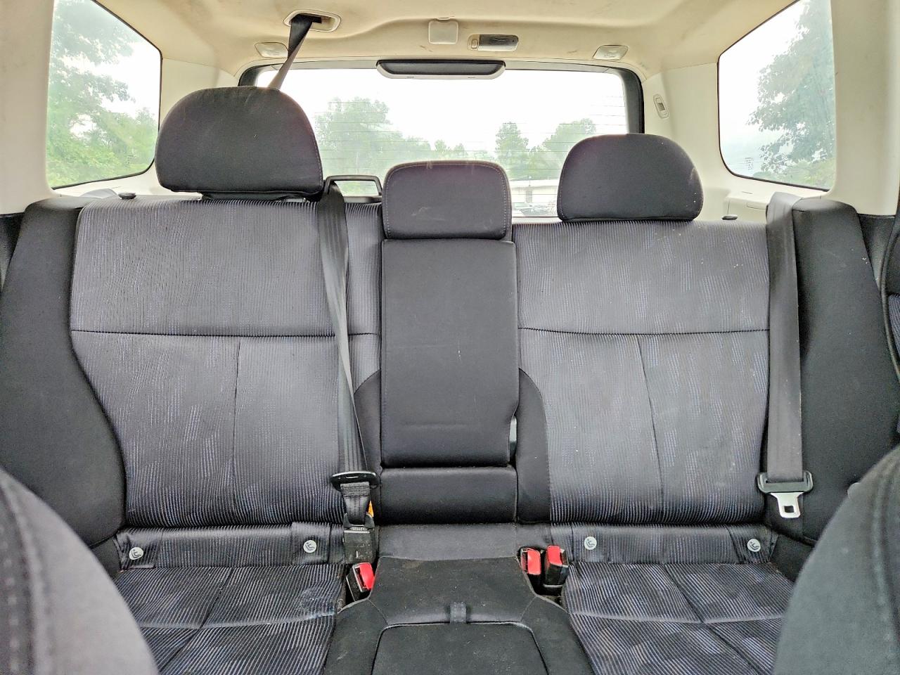2010 Subaru Forester 2.5x Premium Silver vin: JF2SH6CC1AH907080