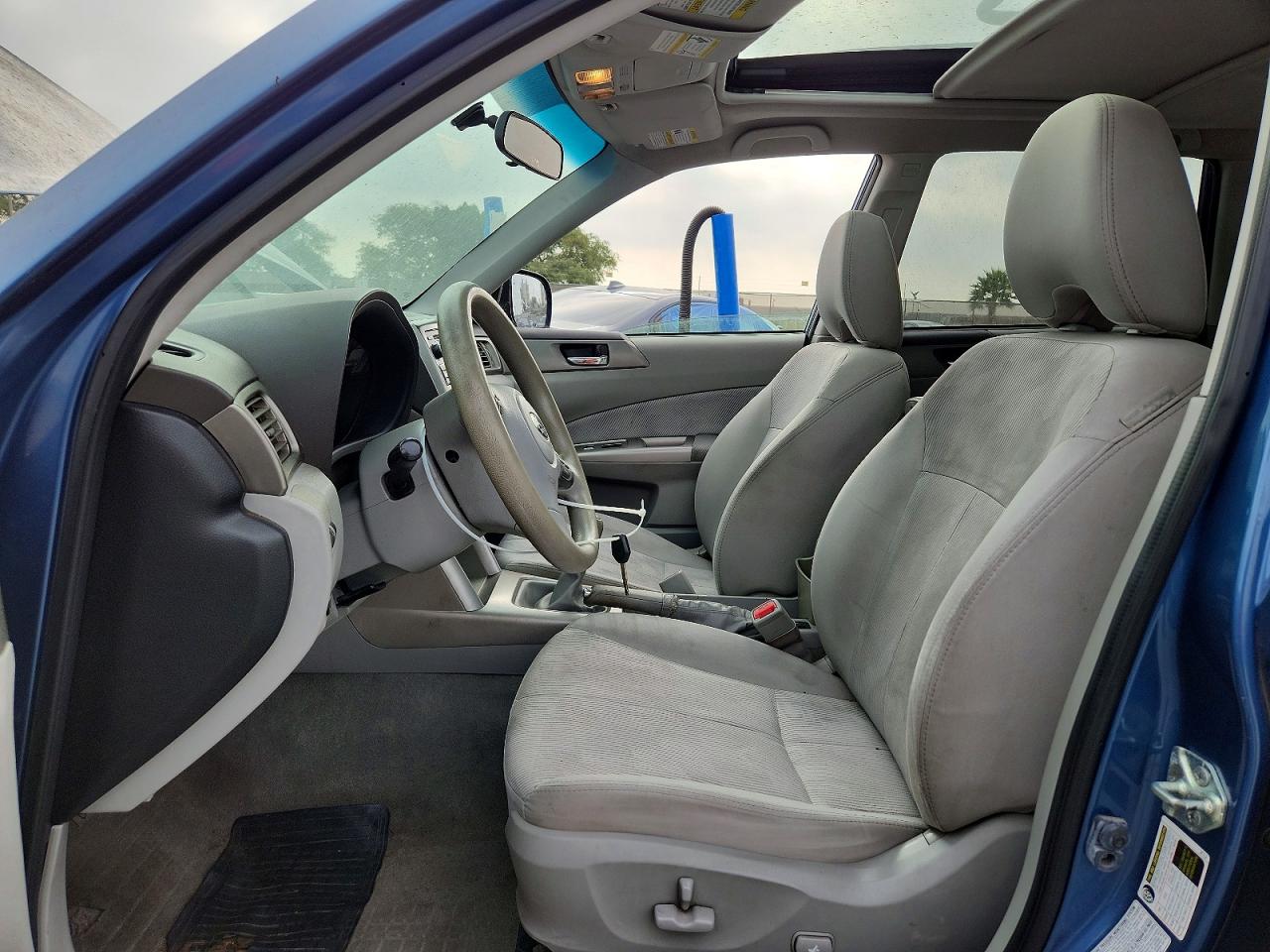 2010 Subaru Forester 2.5x Premium Blue vin: JF2SH6CC2AG906512