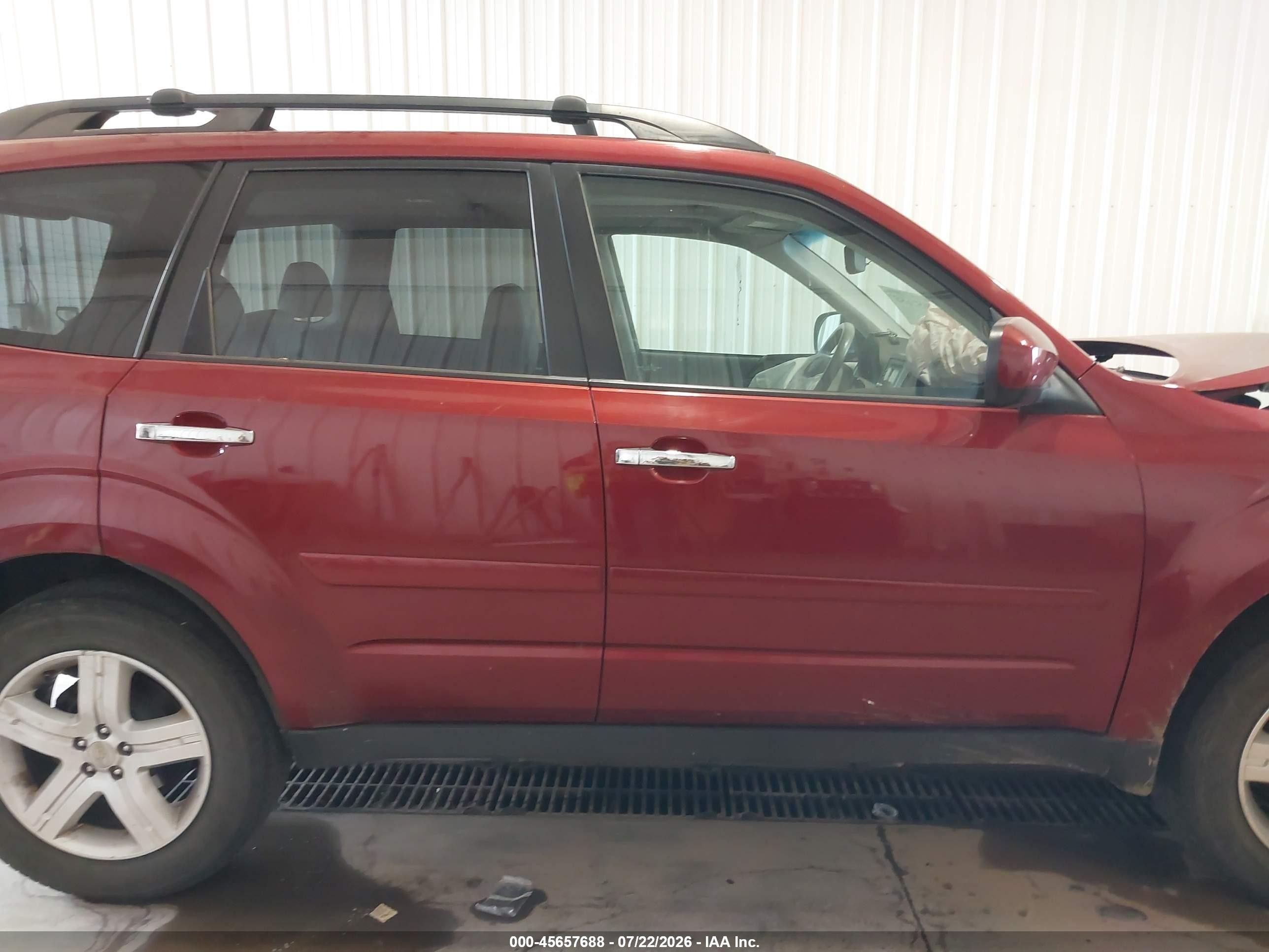 2010 Subaru Forester 2.5x Premium Maroon vin: JF2SH6CC2AH710015