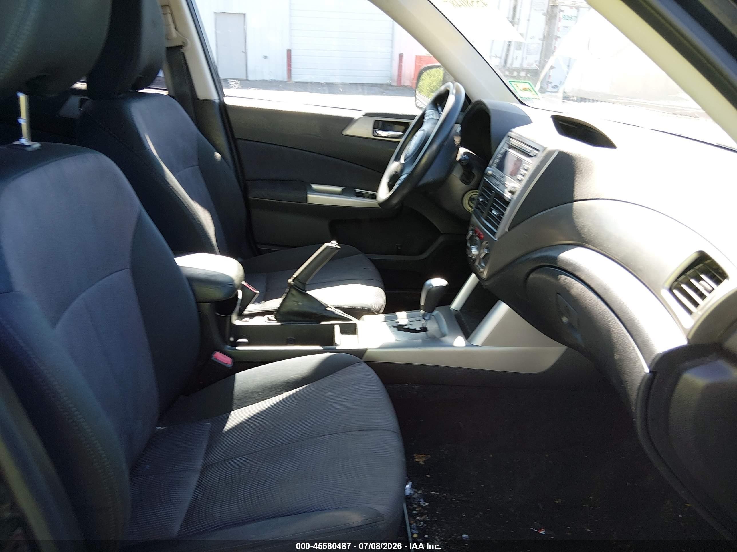 2010 Subaru Forester 2.5x Premium Black vin: JF2SH6CC2AH742544