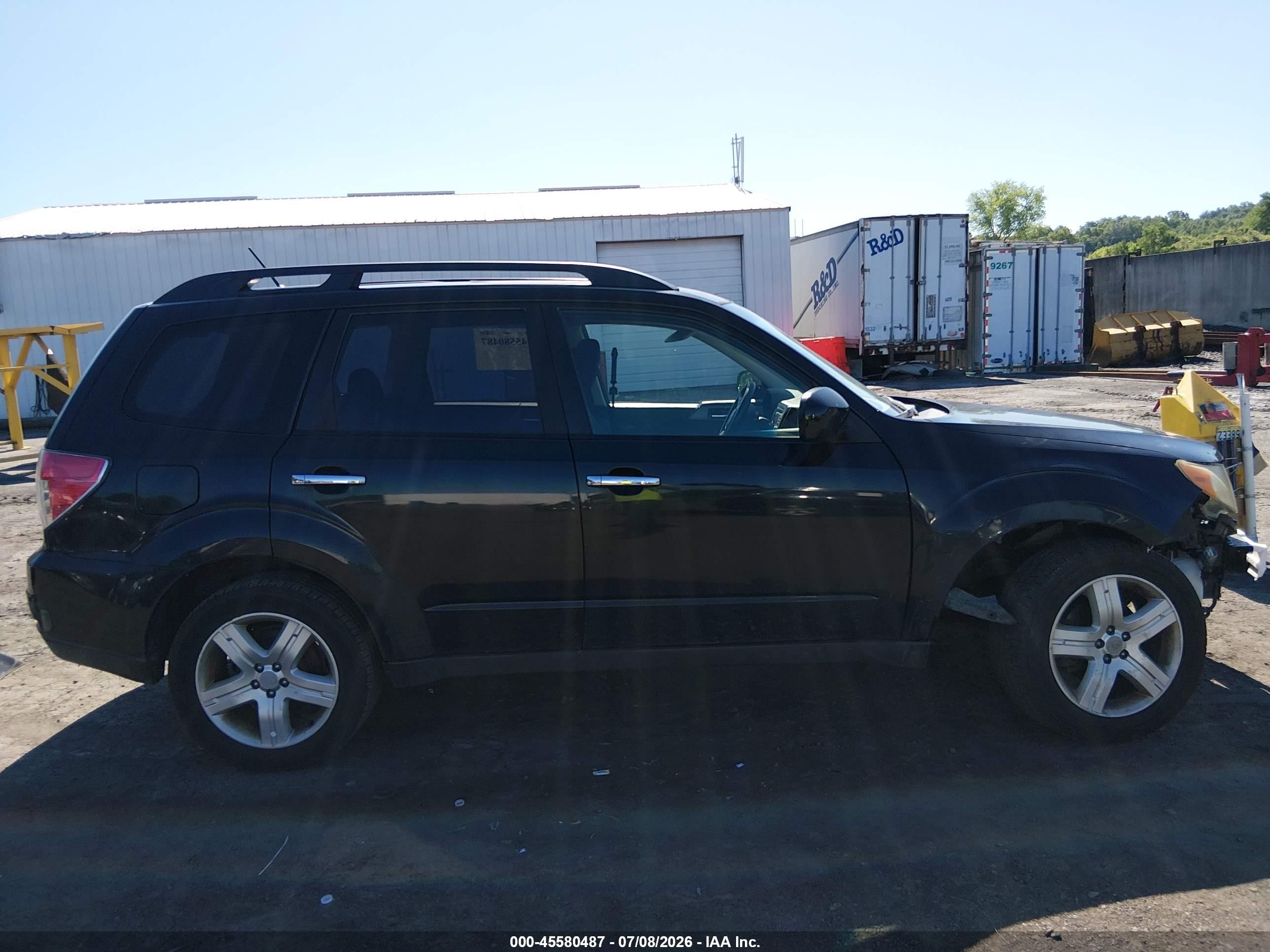 2010 Subaru Forester 2.5x Premium Black vin: JF2SH6CC2AH742544