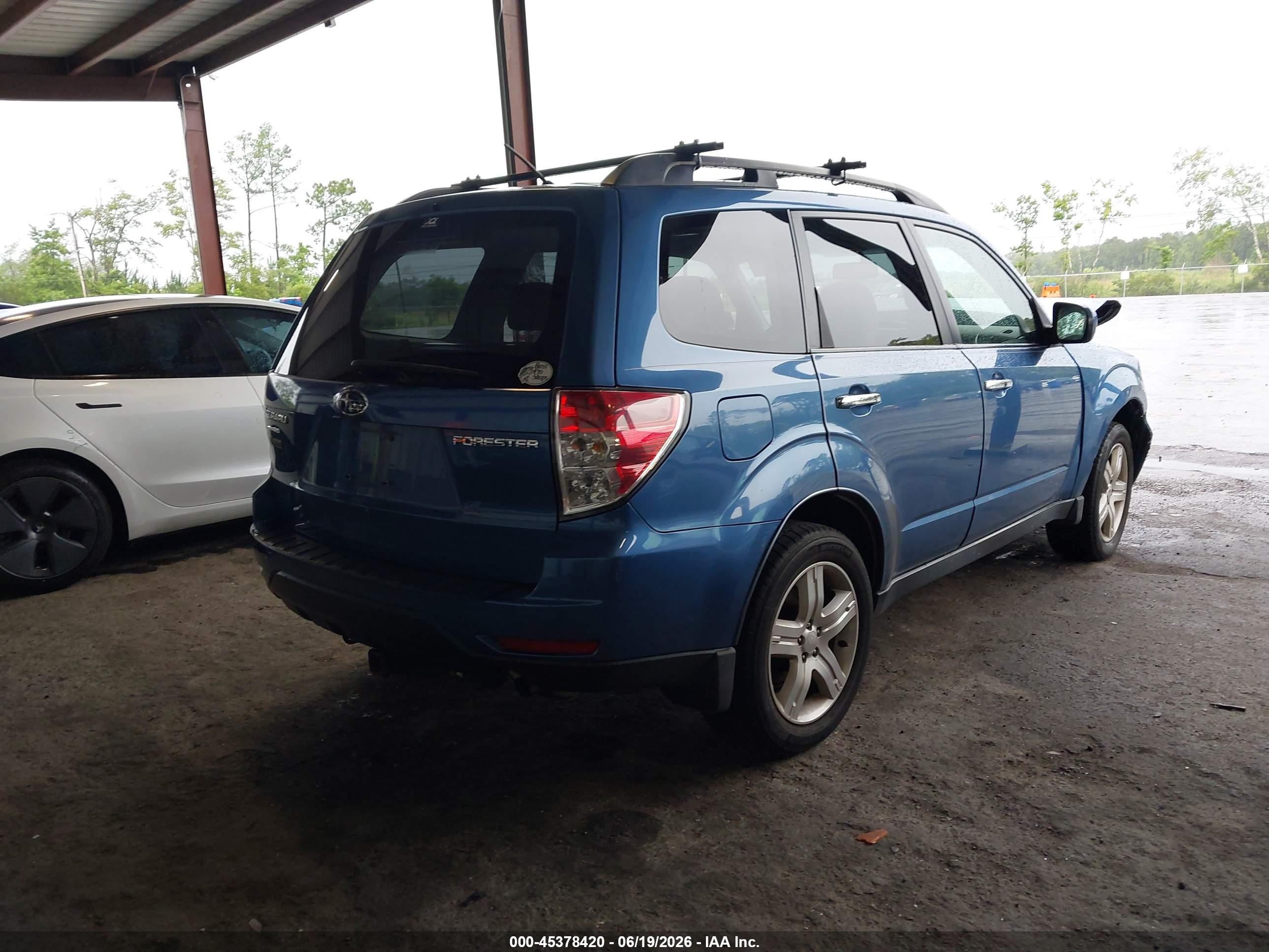 2010 Subaru Forester 2.5x Premium Blue vin: JF2SH6CC2AH750661