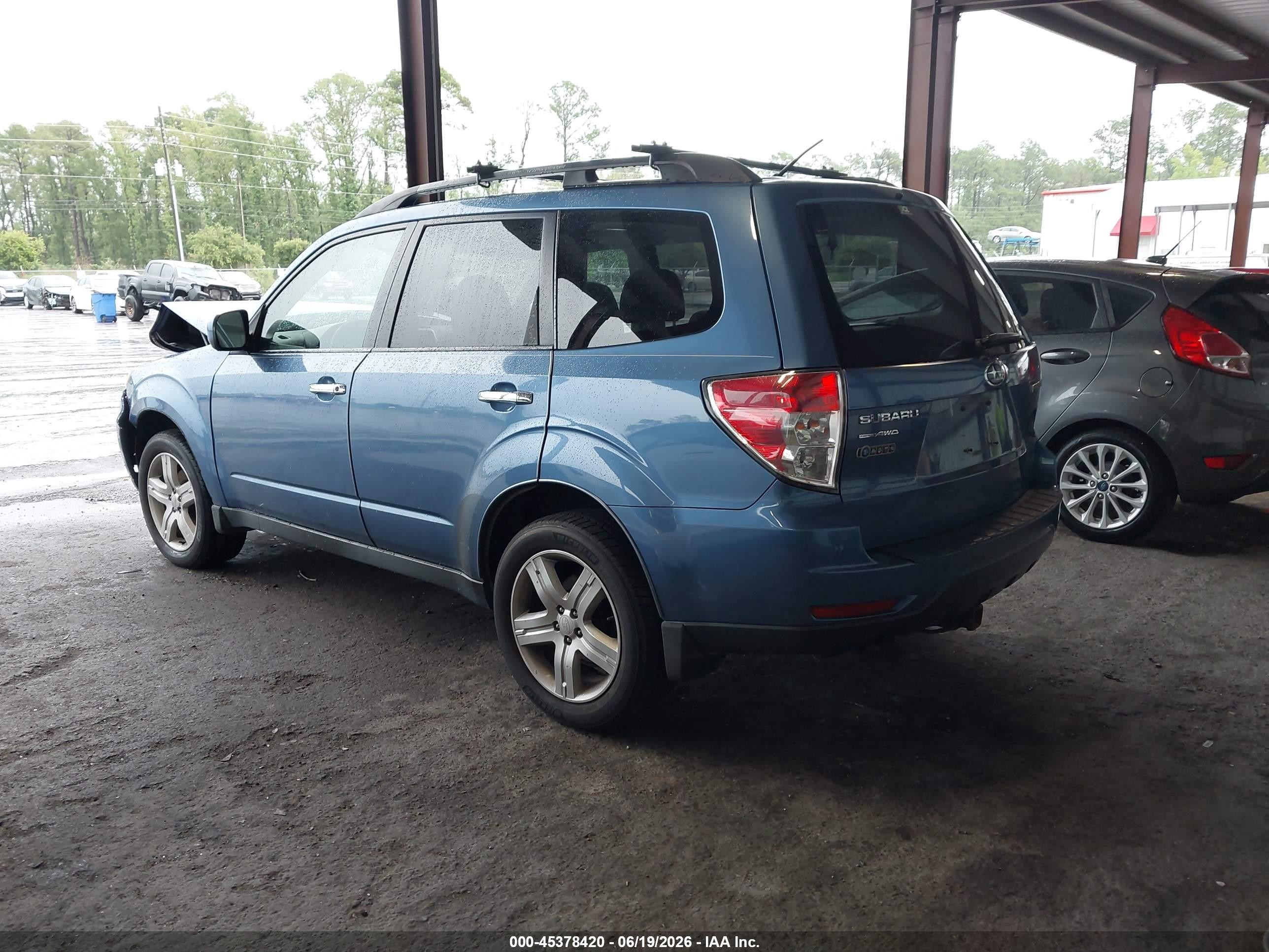 2010 Subaru Forester 2.5x Premium Blue vin: JF2SH6CC2AH750661