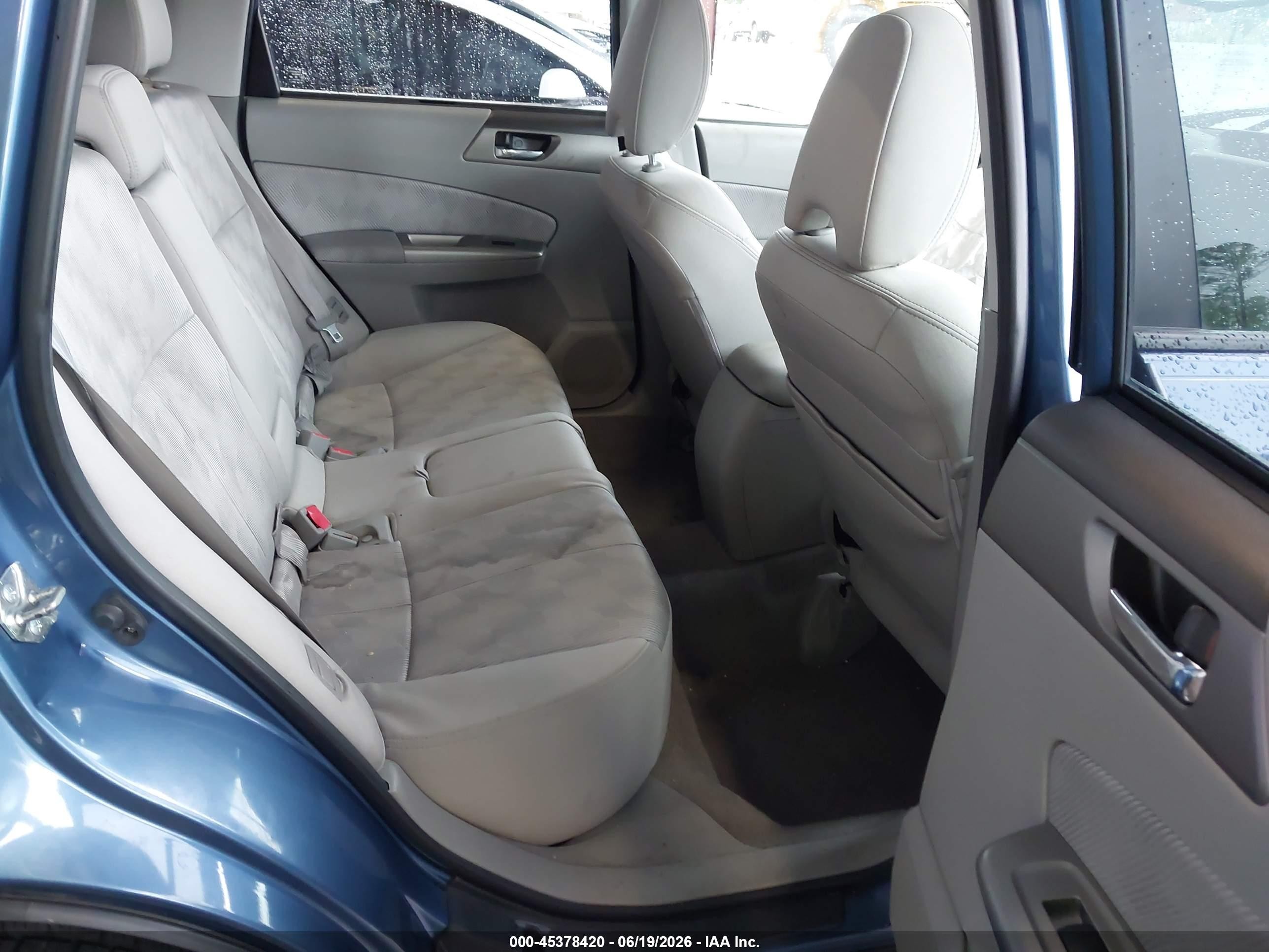 2010 Subaru Forester 2.5x Premium Blue vin: JF2SH6CC2AH750661