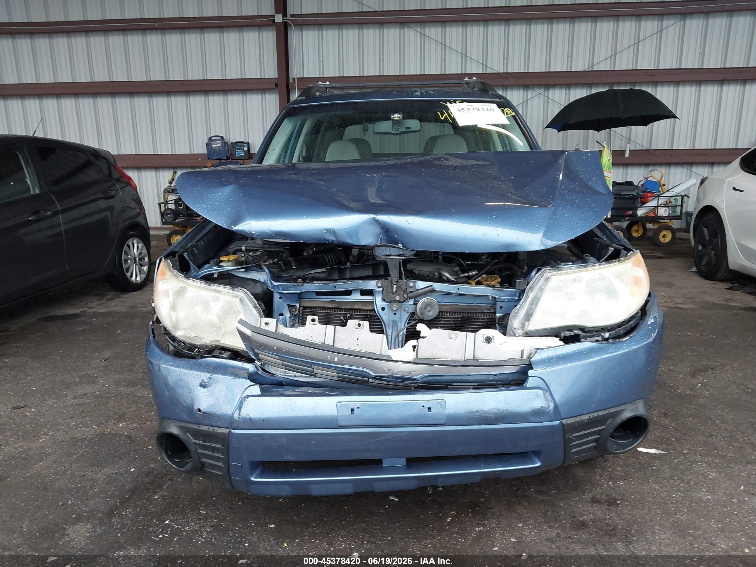 2010 Subaru Forester 2.5x Premium Blue vin: JF2SH6CC2AH750661