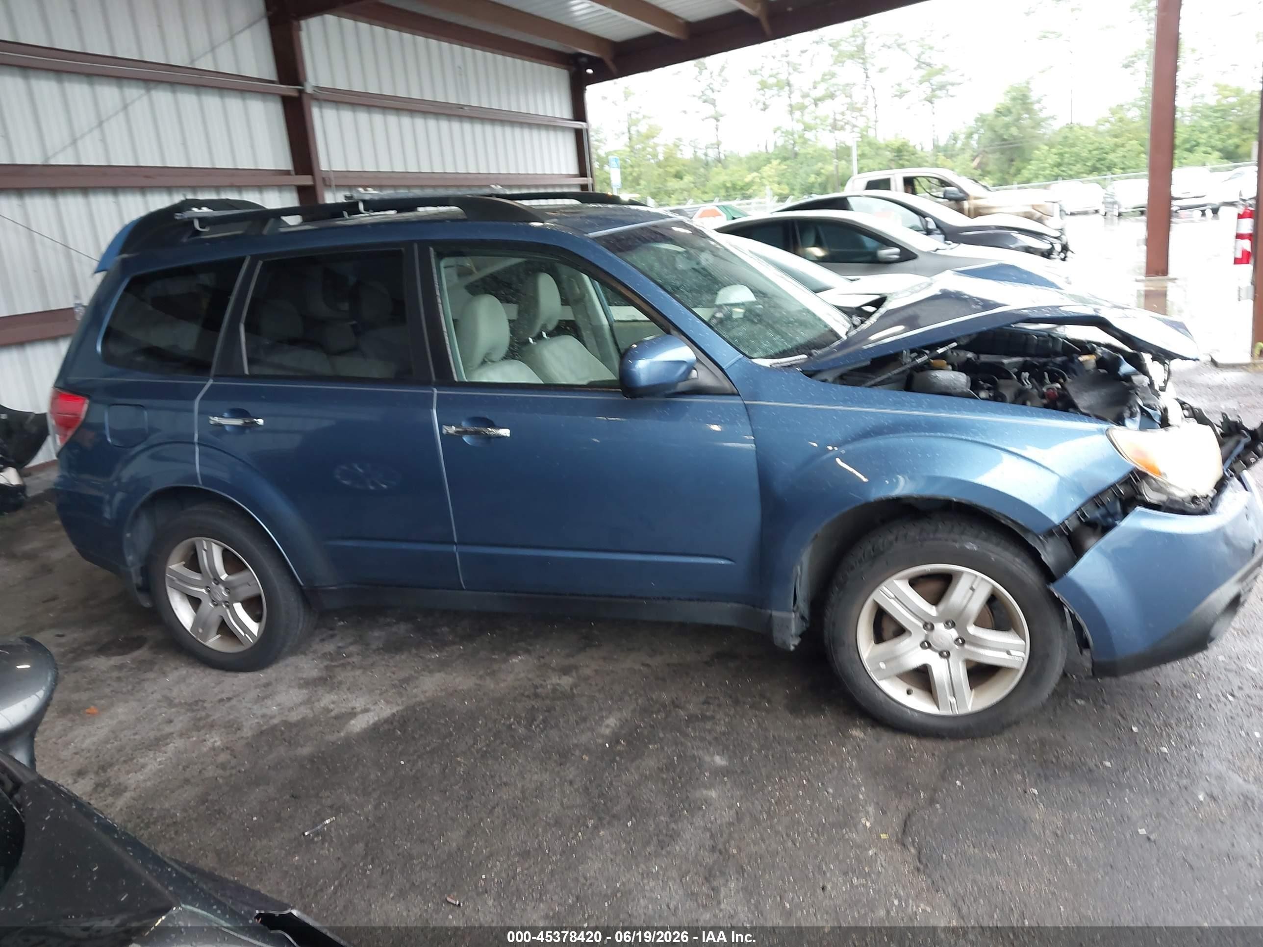 2010 Subaru Forester 2.5x Premium Blue vin: JF2SH6CC2AH750661