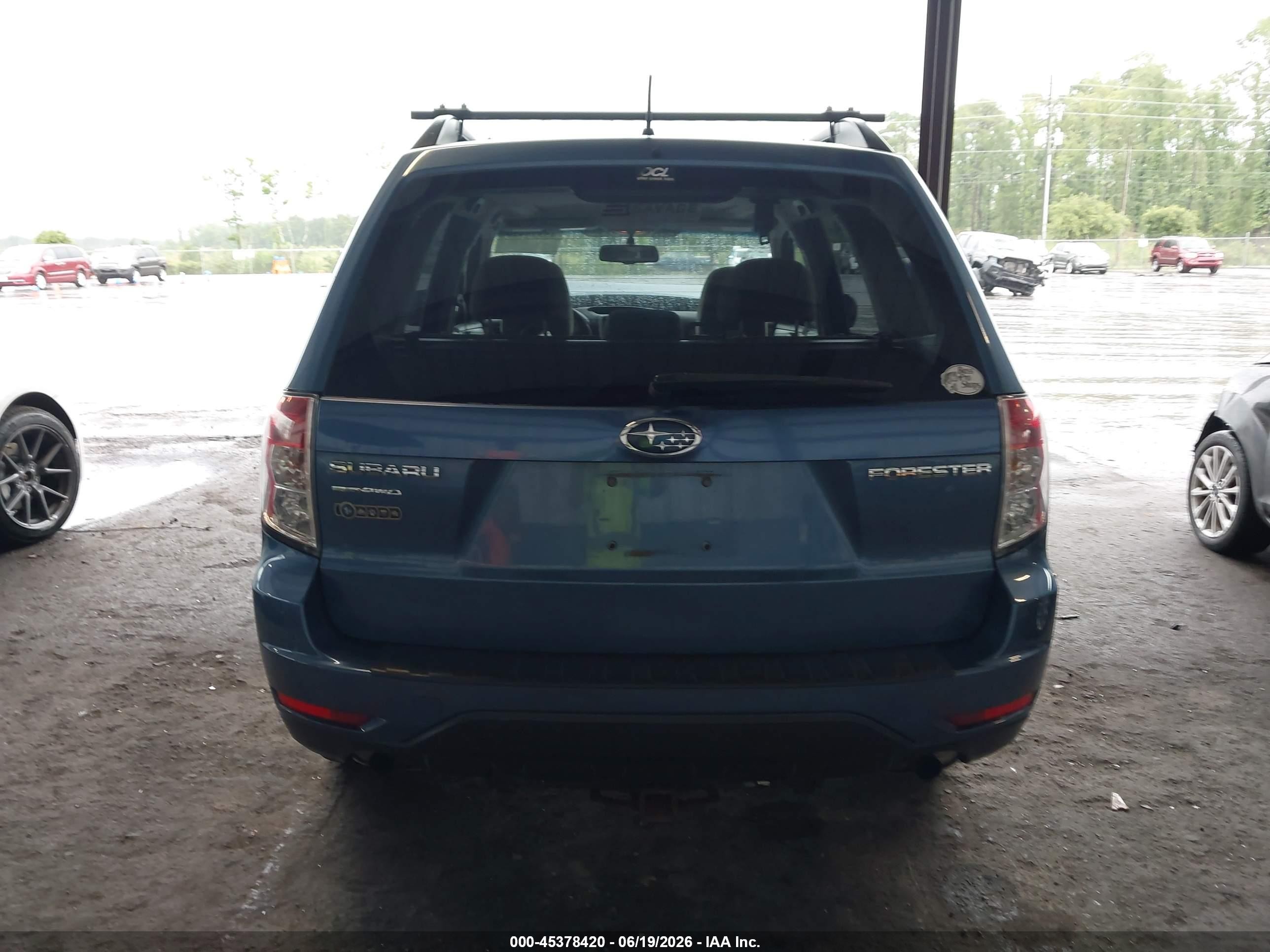 2010 Subaru Forester 2.5x Premium Blue vin: JF2SH6CC2AH750661