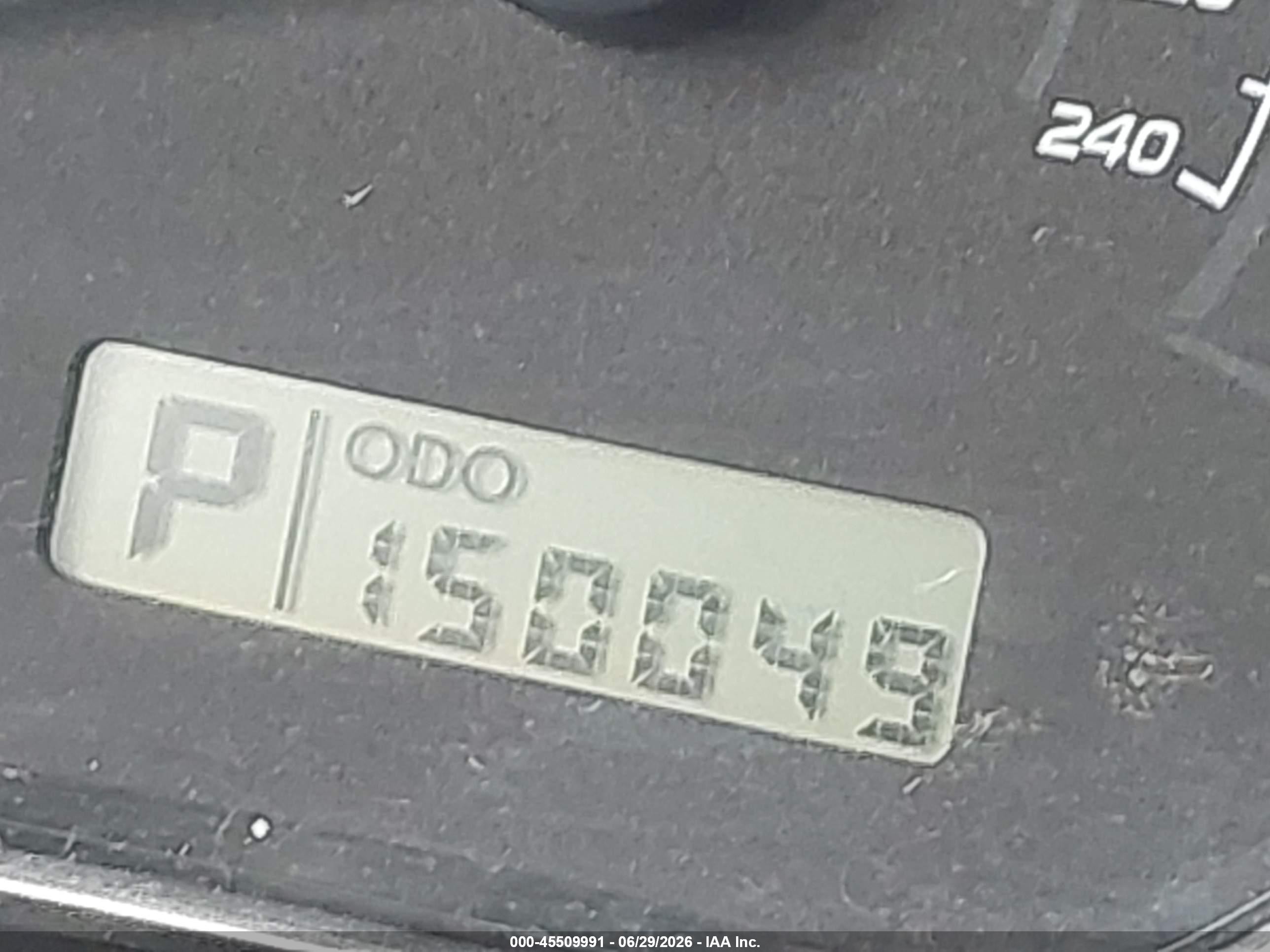2010 Subaru Forester 2.5x Premium White vin: JF2SH6CC2AH757481
