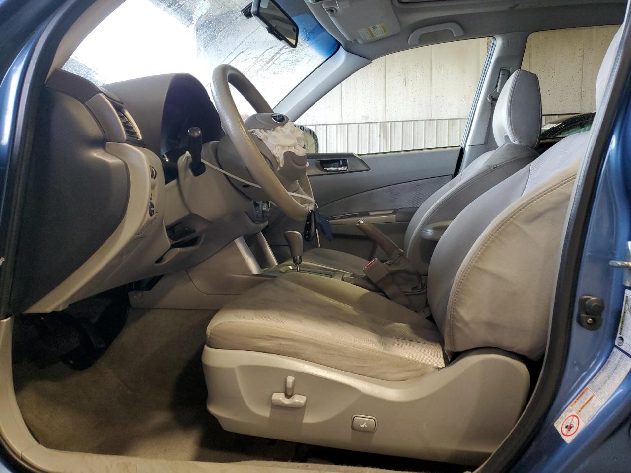 2010 Subaru Forester 2.5x Premium Blue vin: JF2SH6CC2AH765645