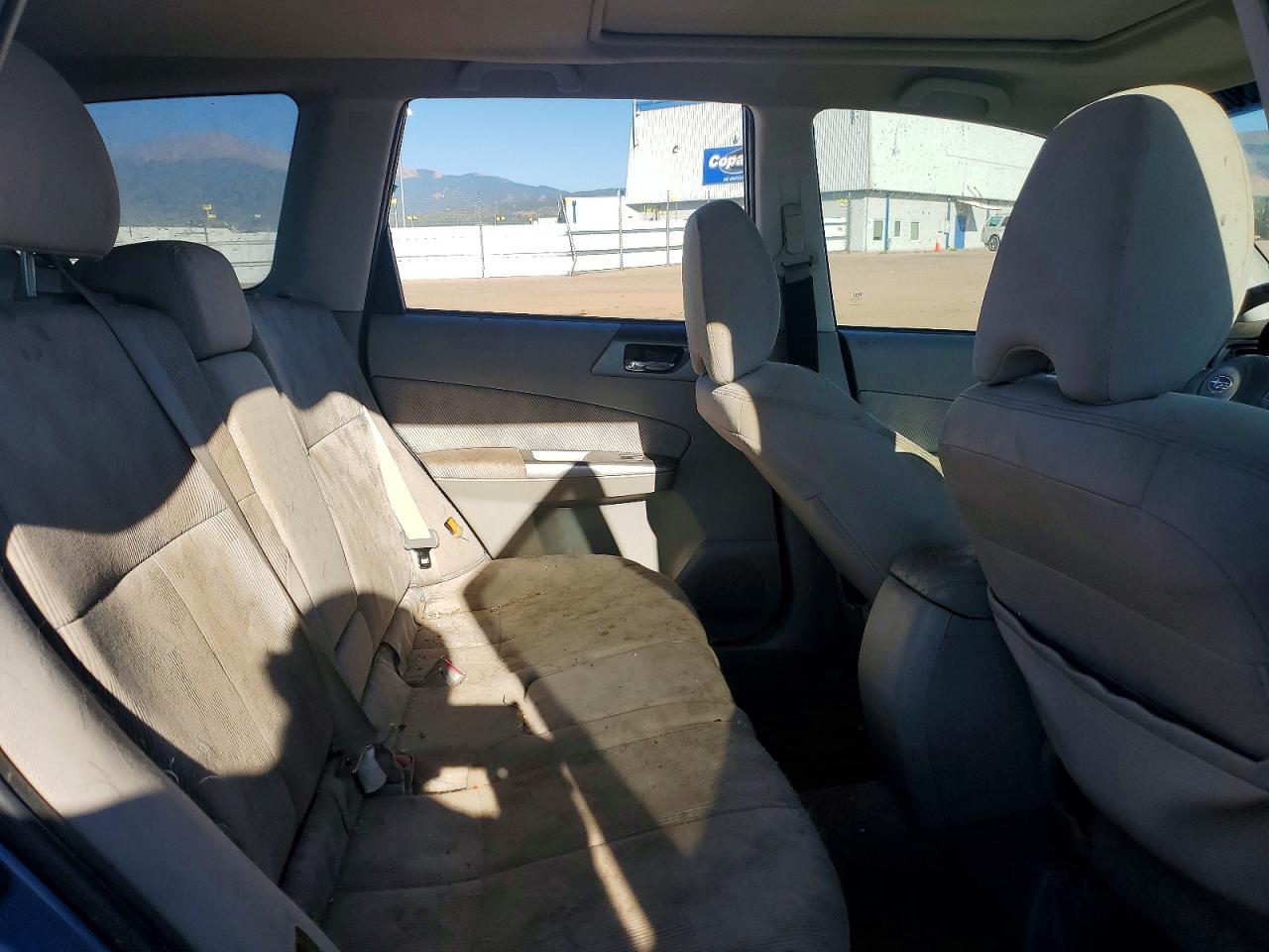 2010 Subaru Forester 2.5x Premium Blue vin: JF2SH6CC2AH780680
