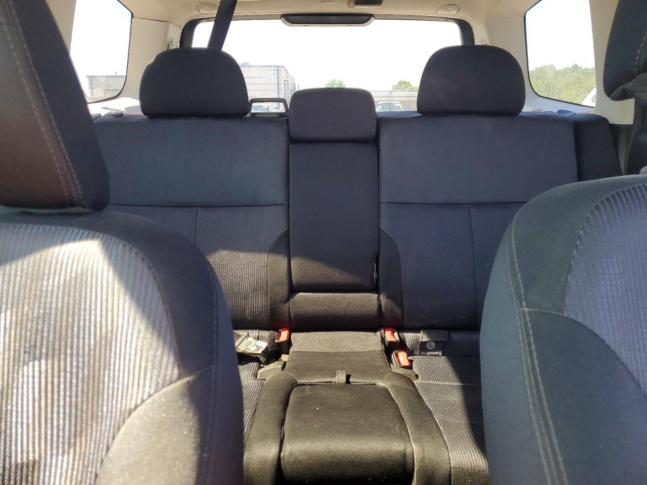 2010 Subaru Forester 2.5x Premium Silver vin: JF2SH6CC2AH793641
