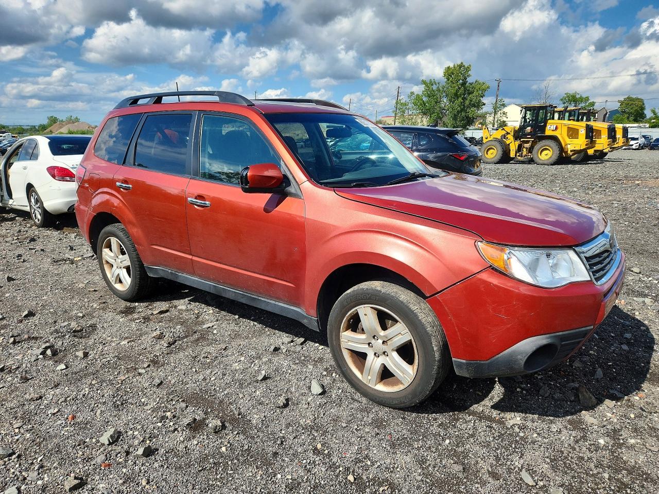 2010 Subaru Forester 2.5x Premium Orange vin: JF2SH6CC2AH904947