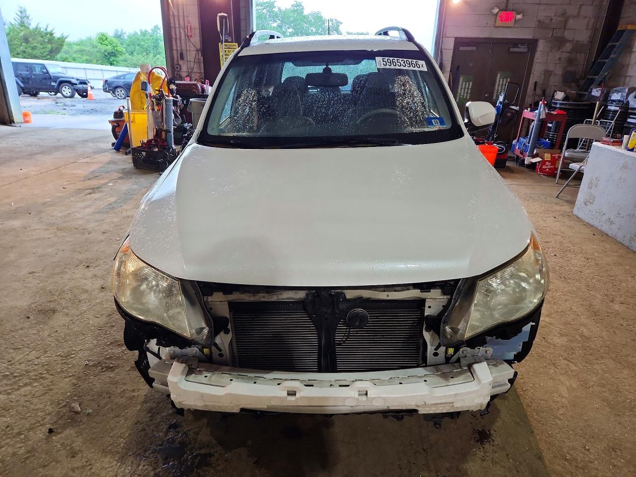 2010 Subaru Forester 2.5x Premium White vin: JF2SH6CC2AH905693