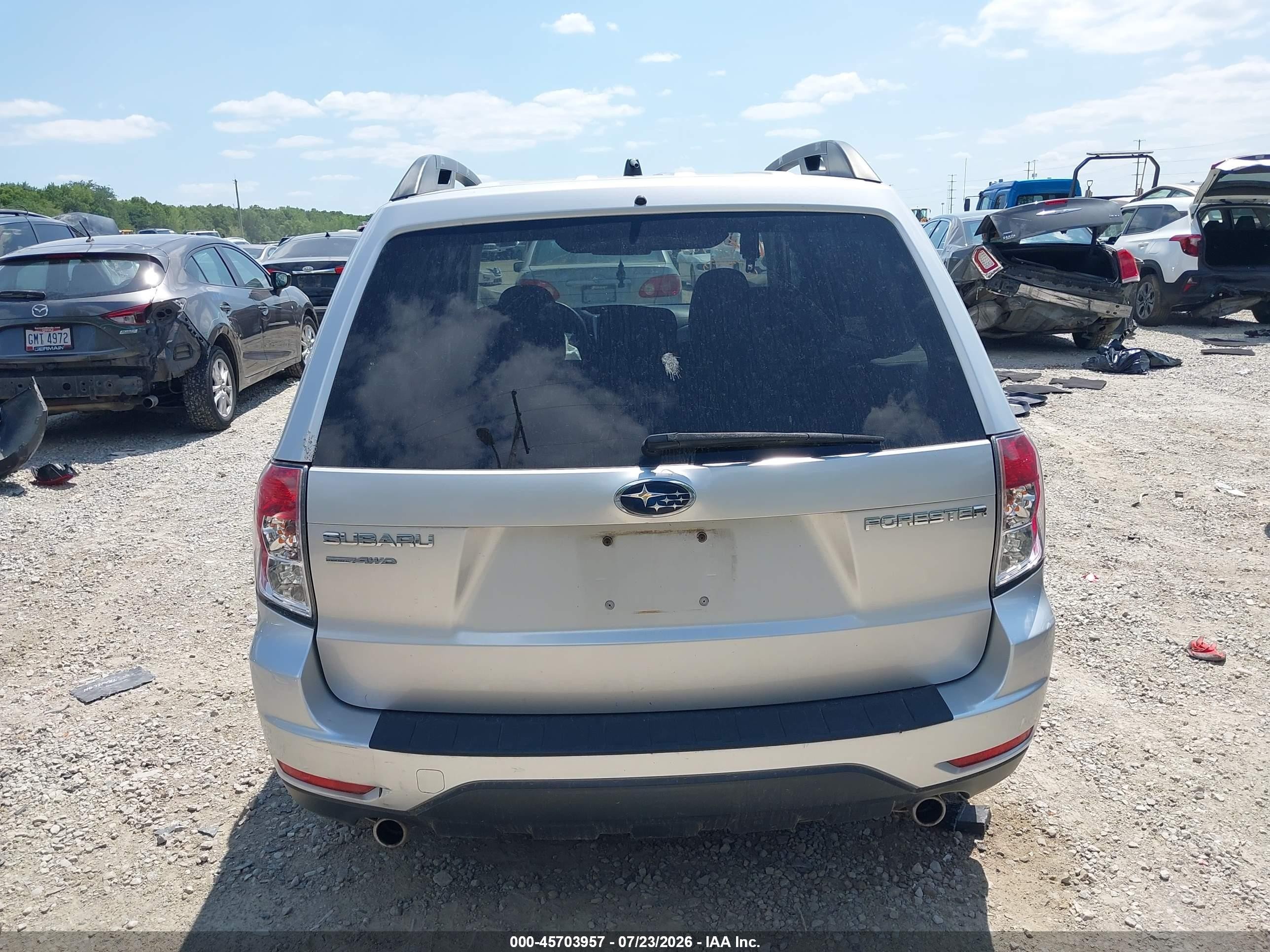 2010 Subaru Forester 2.5x Premium Серебряный vin: JF2SH6CC2AH905709