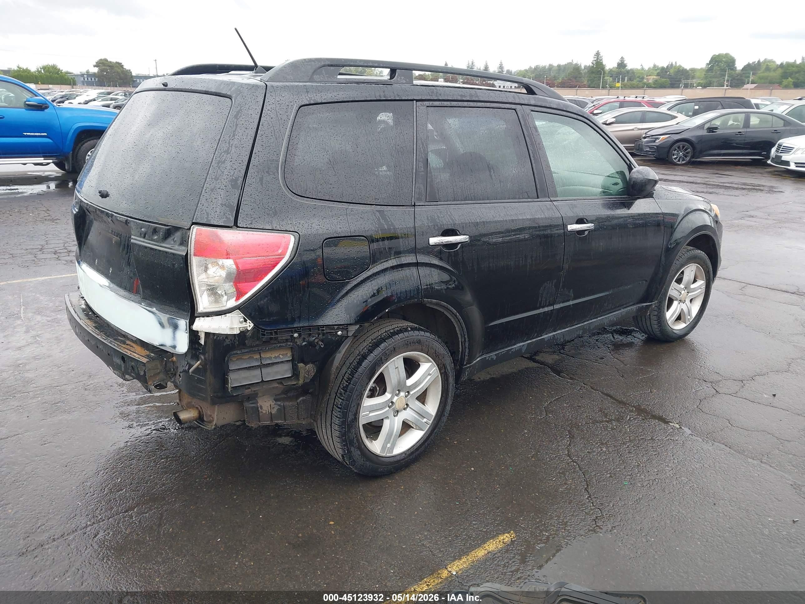 2010 Subaru Forester 2.5x Premium Black vin: JF2SH6CC3AG907670