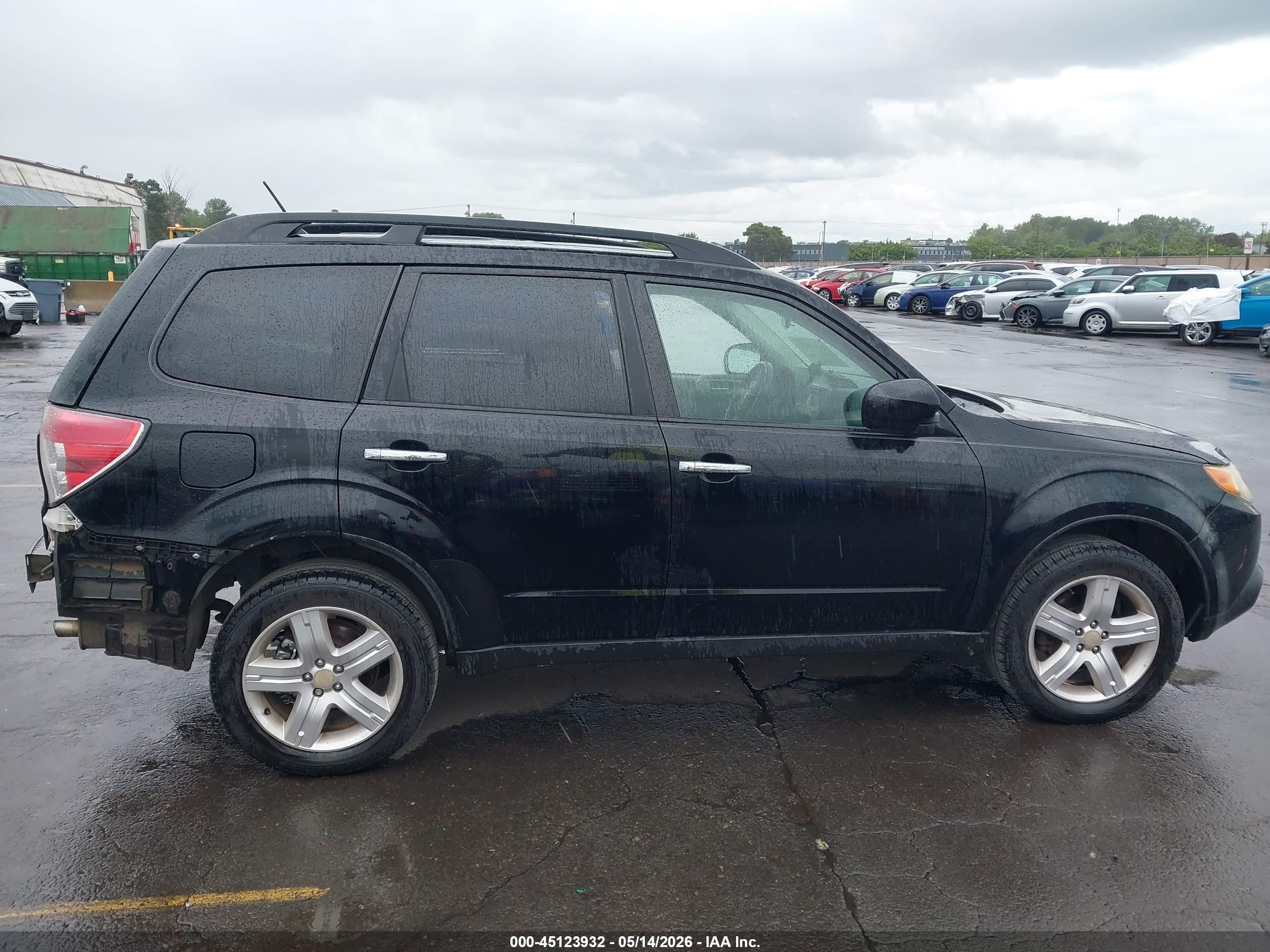 2010 Subaru Forester 2.5x Premium Black vin: JF2SH6CC3AG907670