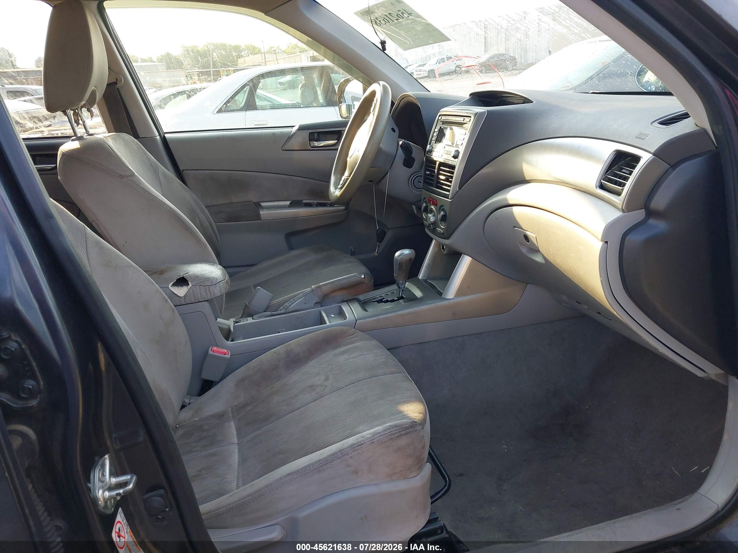 2010 Subaru Forester 2.5x Premium Black vin: JF2SH6CC3AH733559